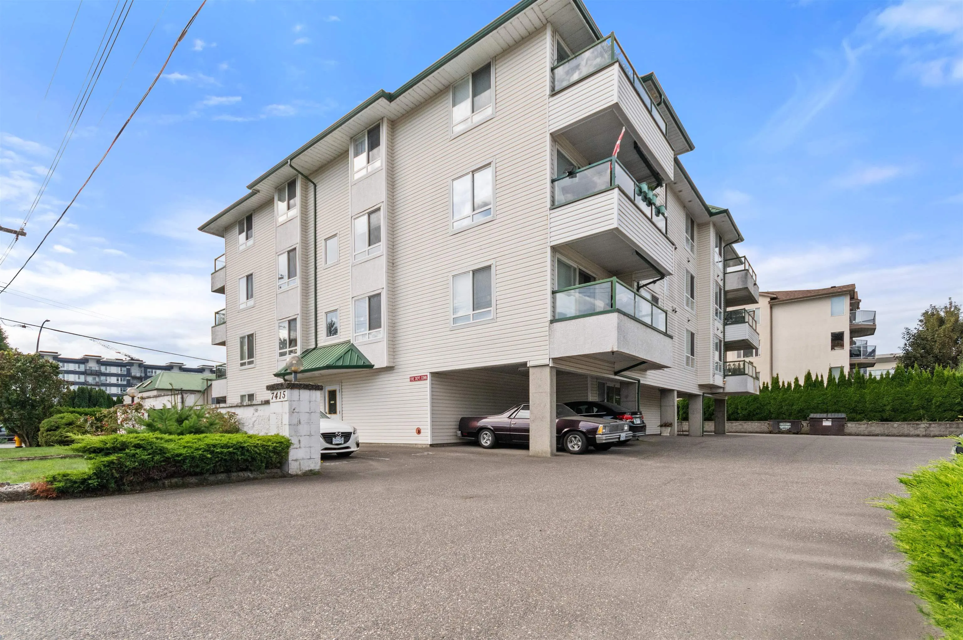 201 7415 Shaw Avenue