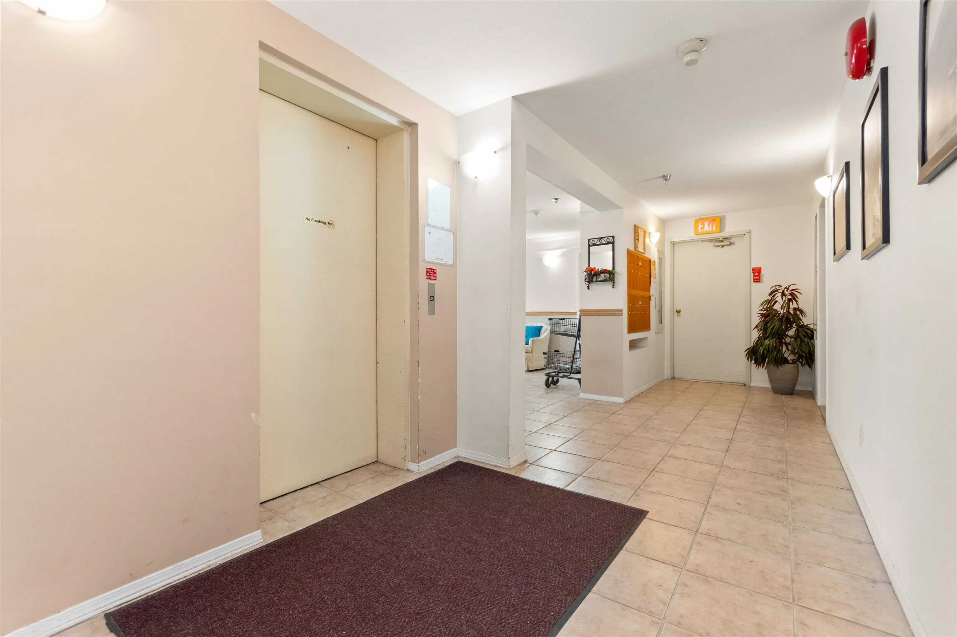 201 7415 Shaw Avenue