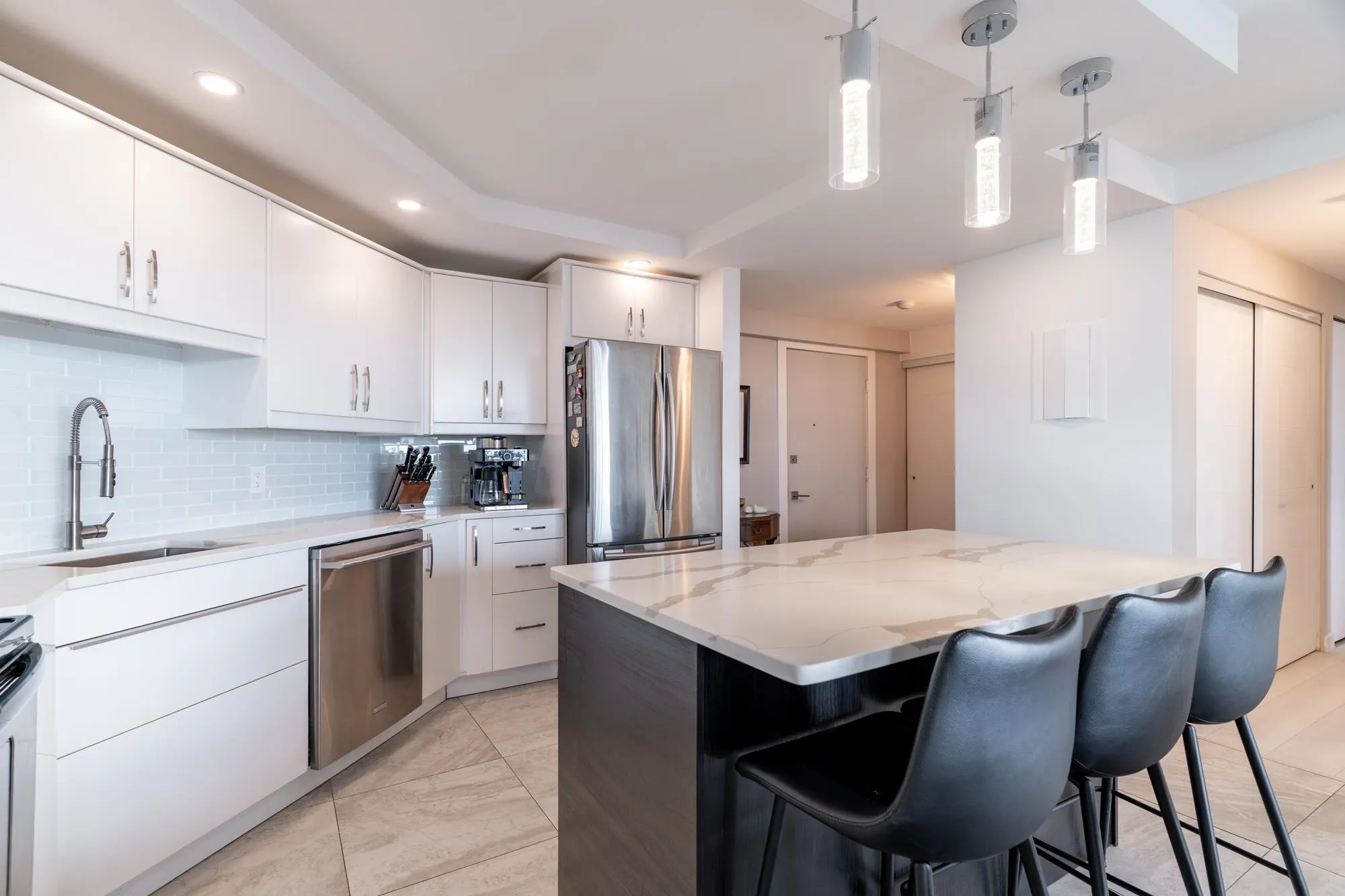 405 1480 Foster Street