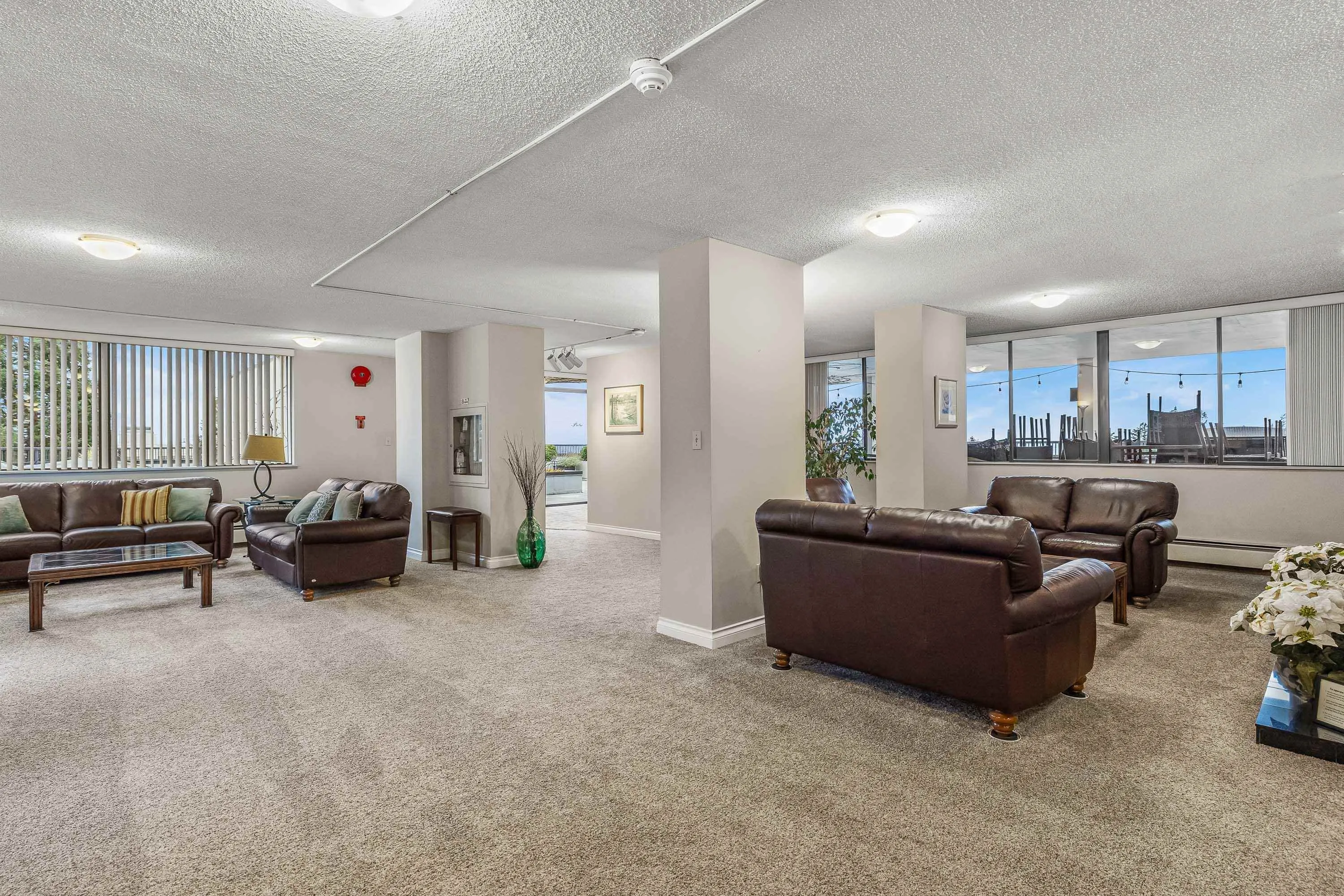 405 1480 Foster Street