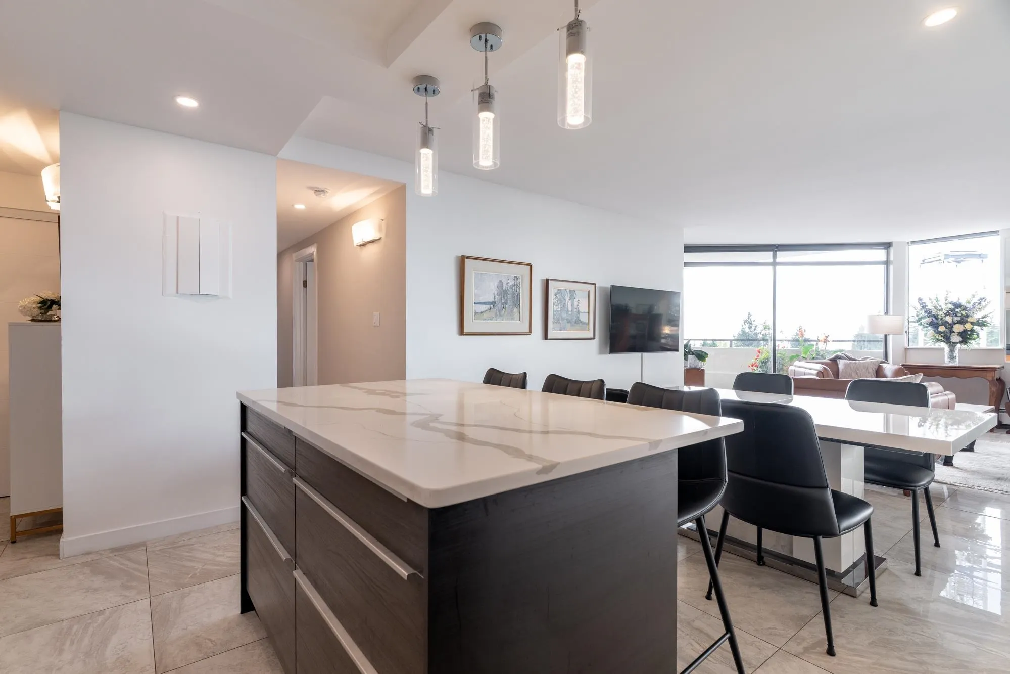 405 1480 Foster Street