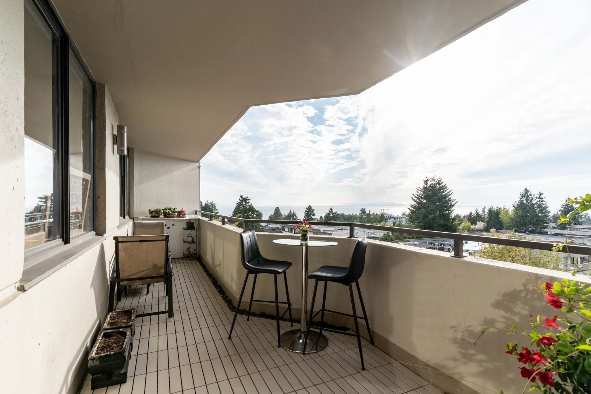 405 1480 Foster Street