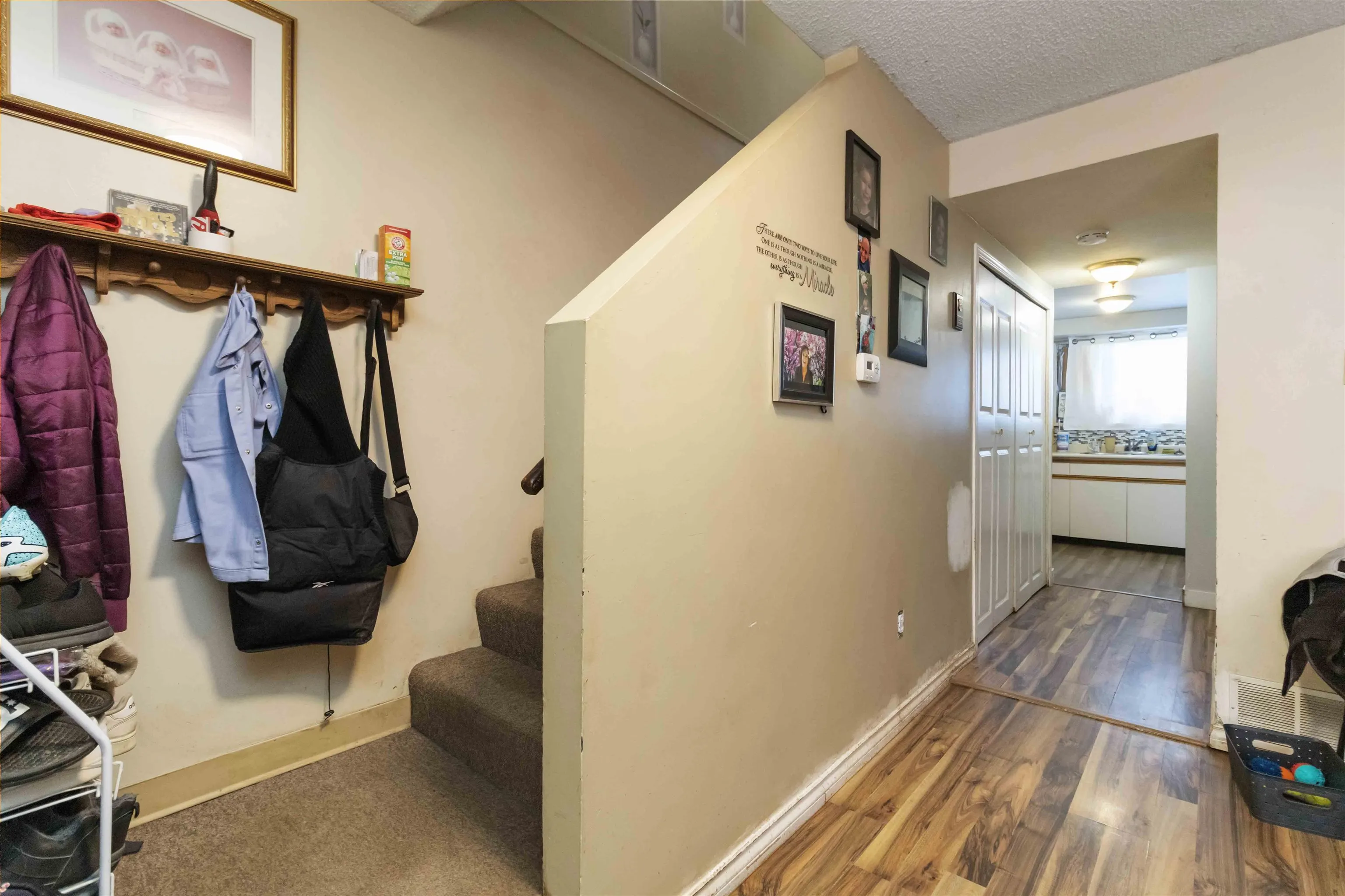 32369 Grebe Crescent