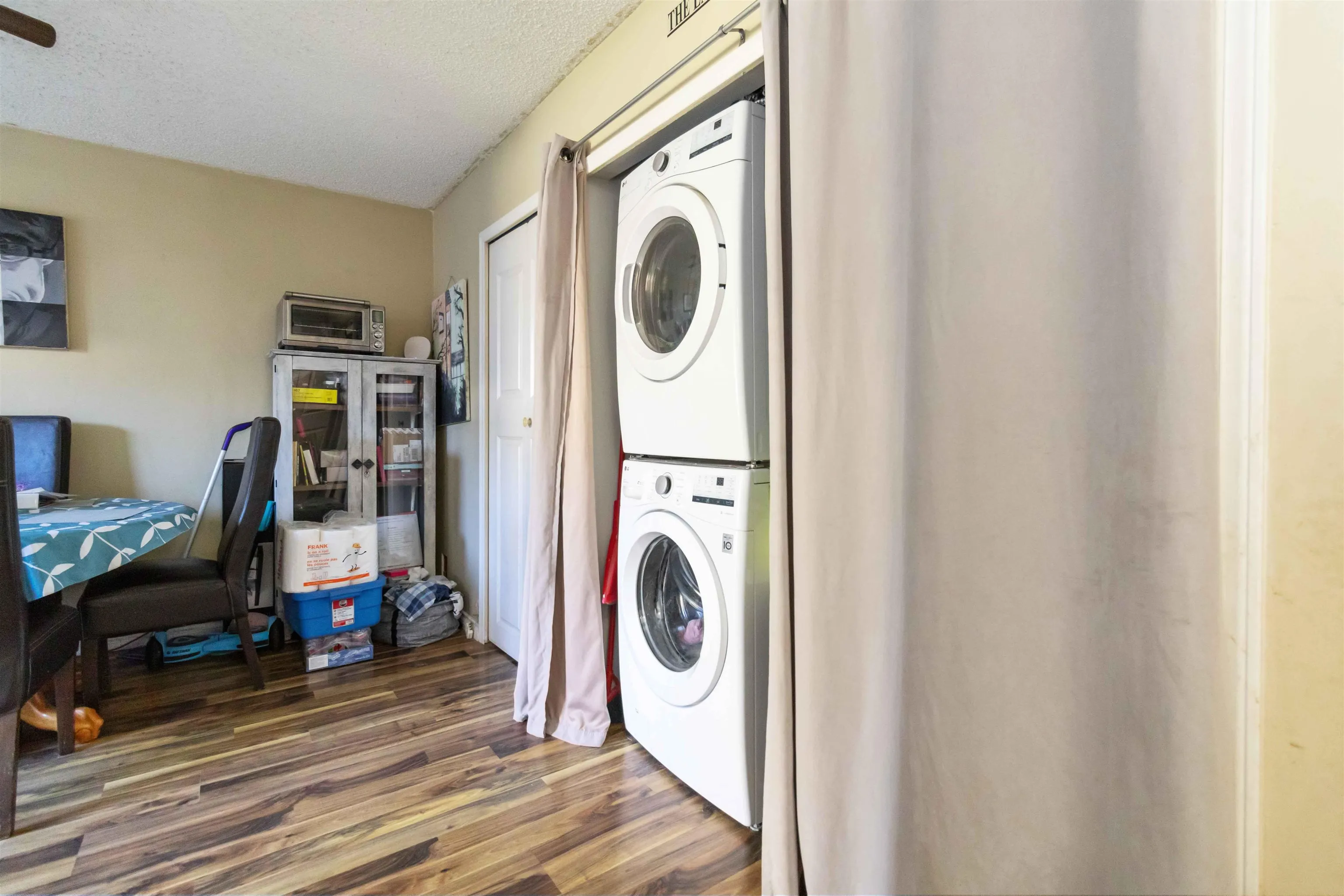 32369 Grebe Crescent