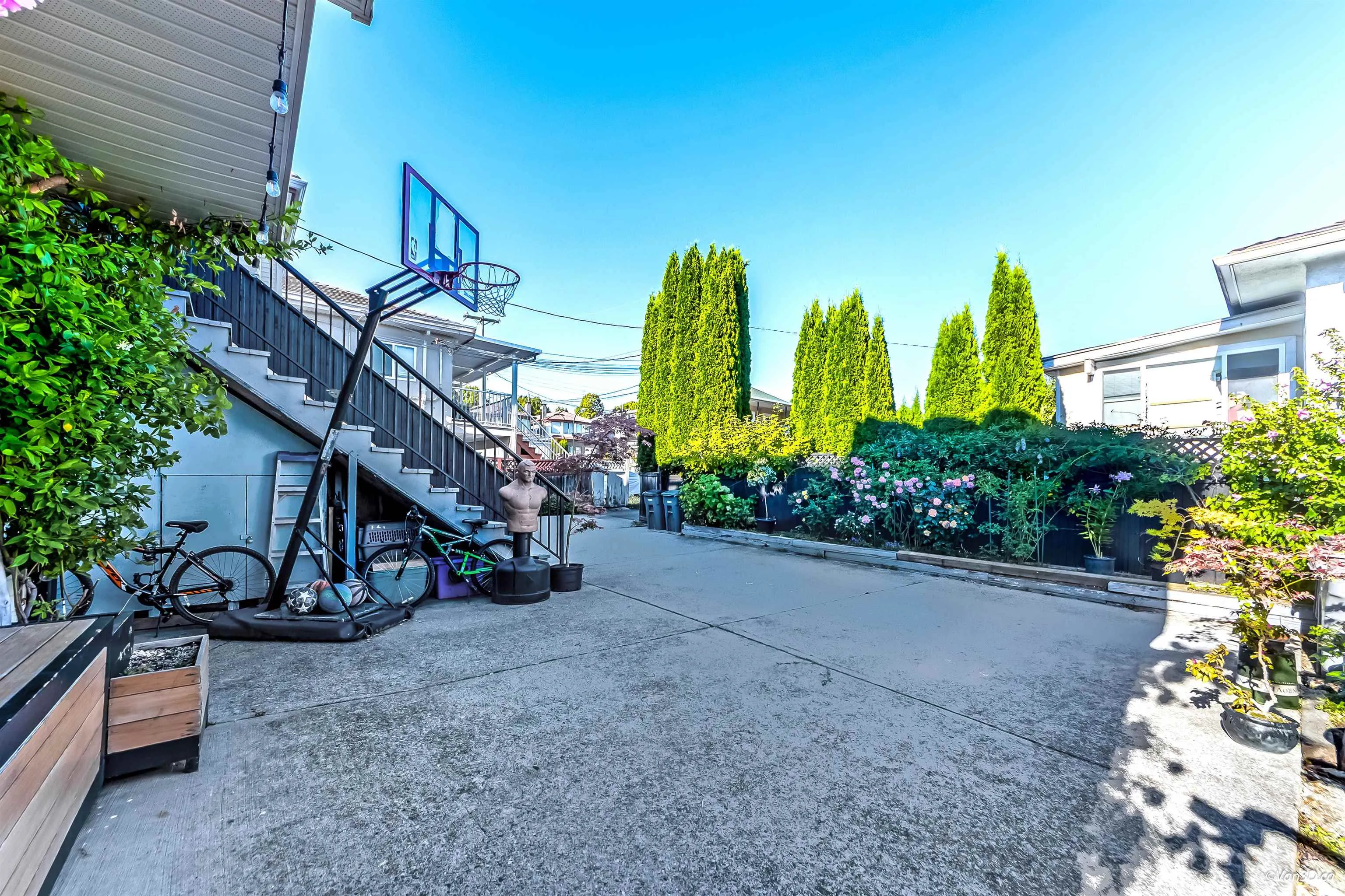7778 Main Street