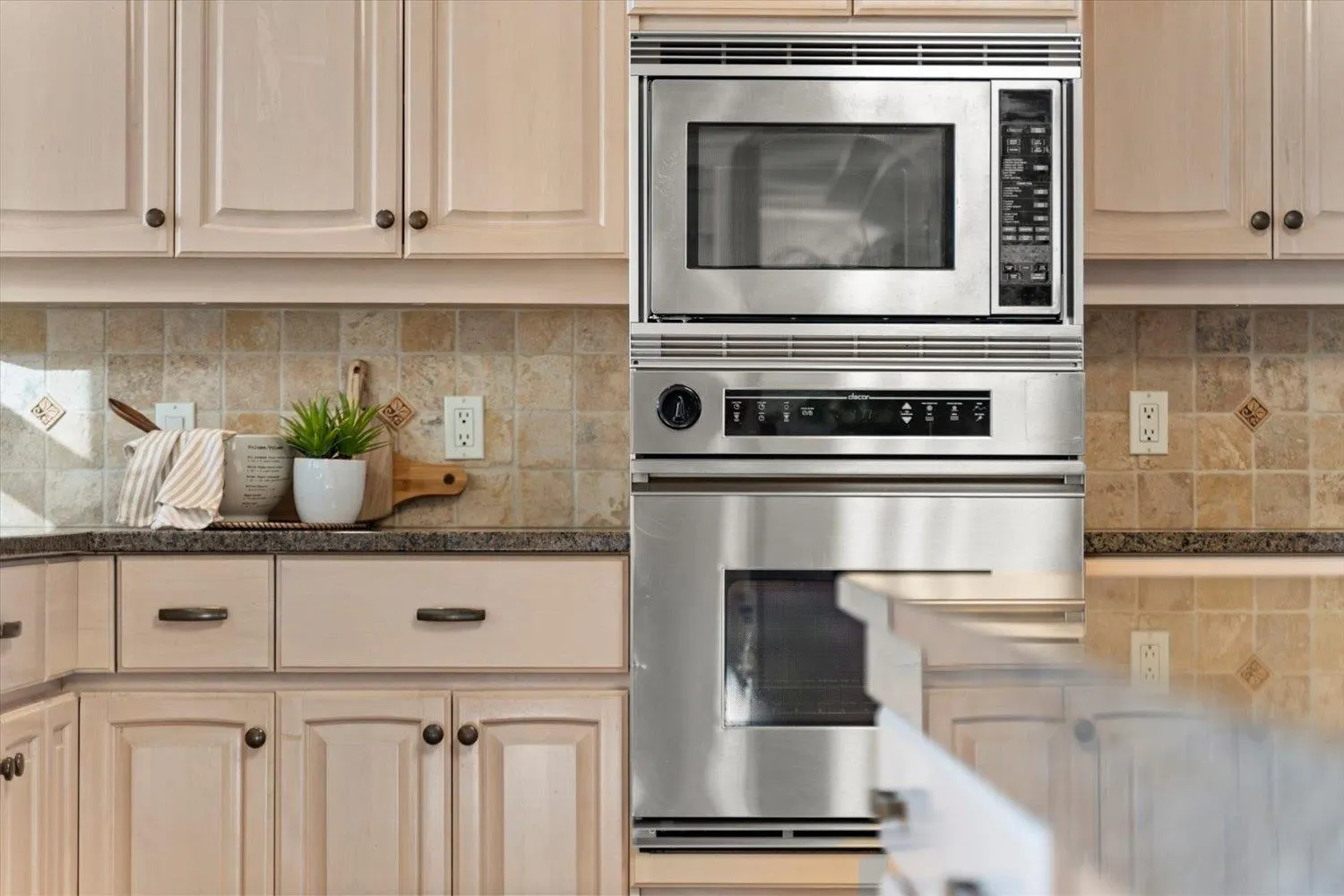 301 15050 Prospect Avenue