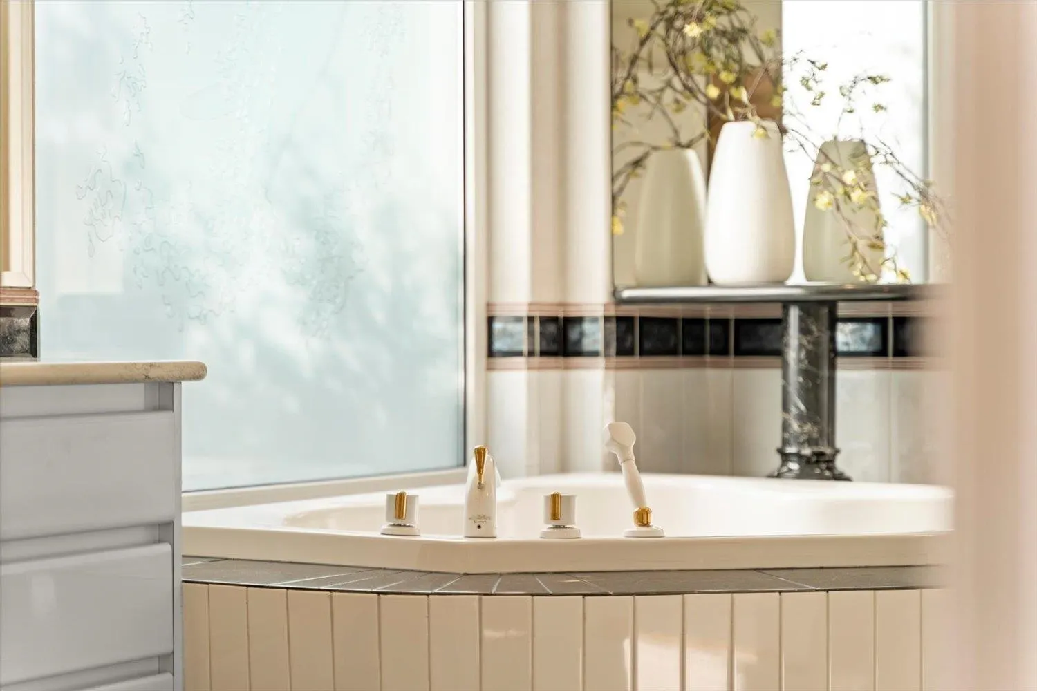 301 15050 Prospect Avenue