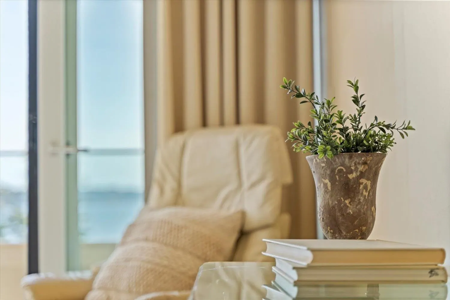 301 15050 Prospect Avenue