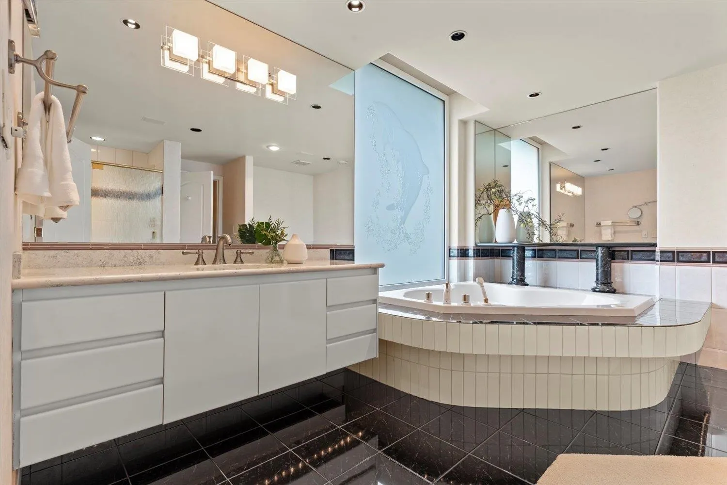 301 15050 Prospect Avenue