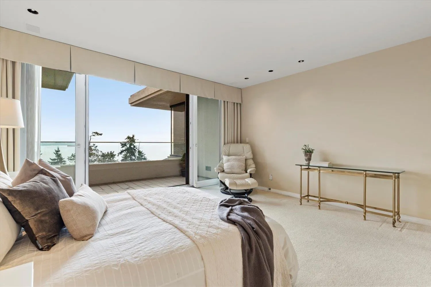 301 15050 Prospect Avenue