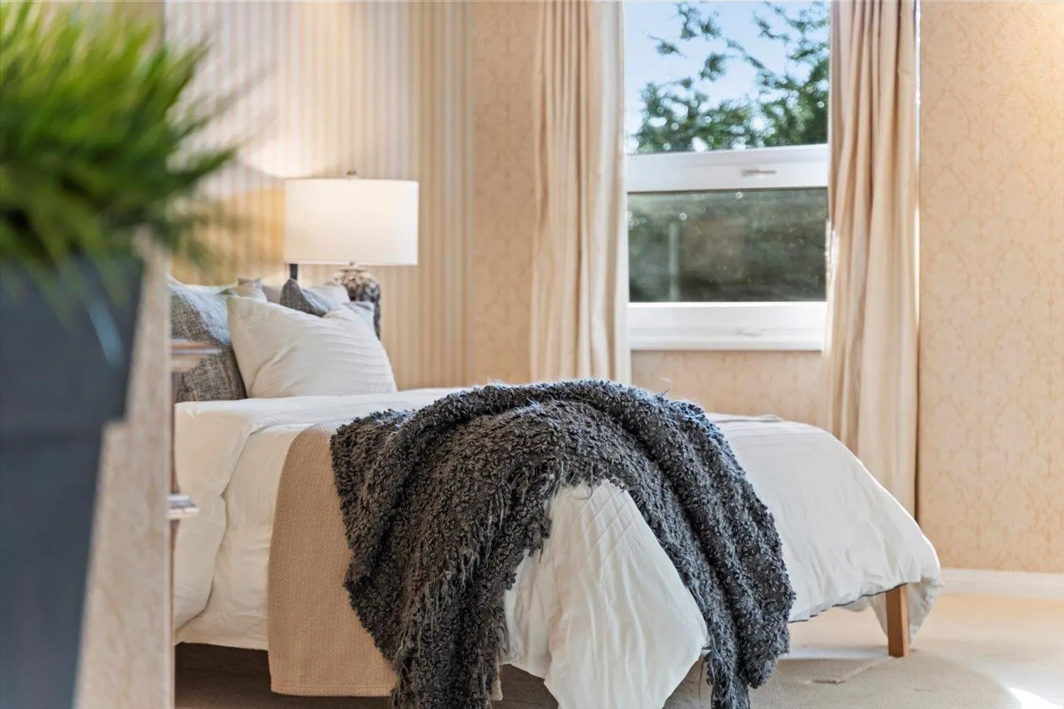 301 15050 Prospect Avenue