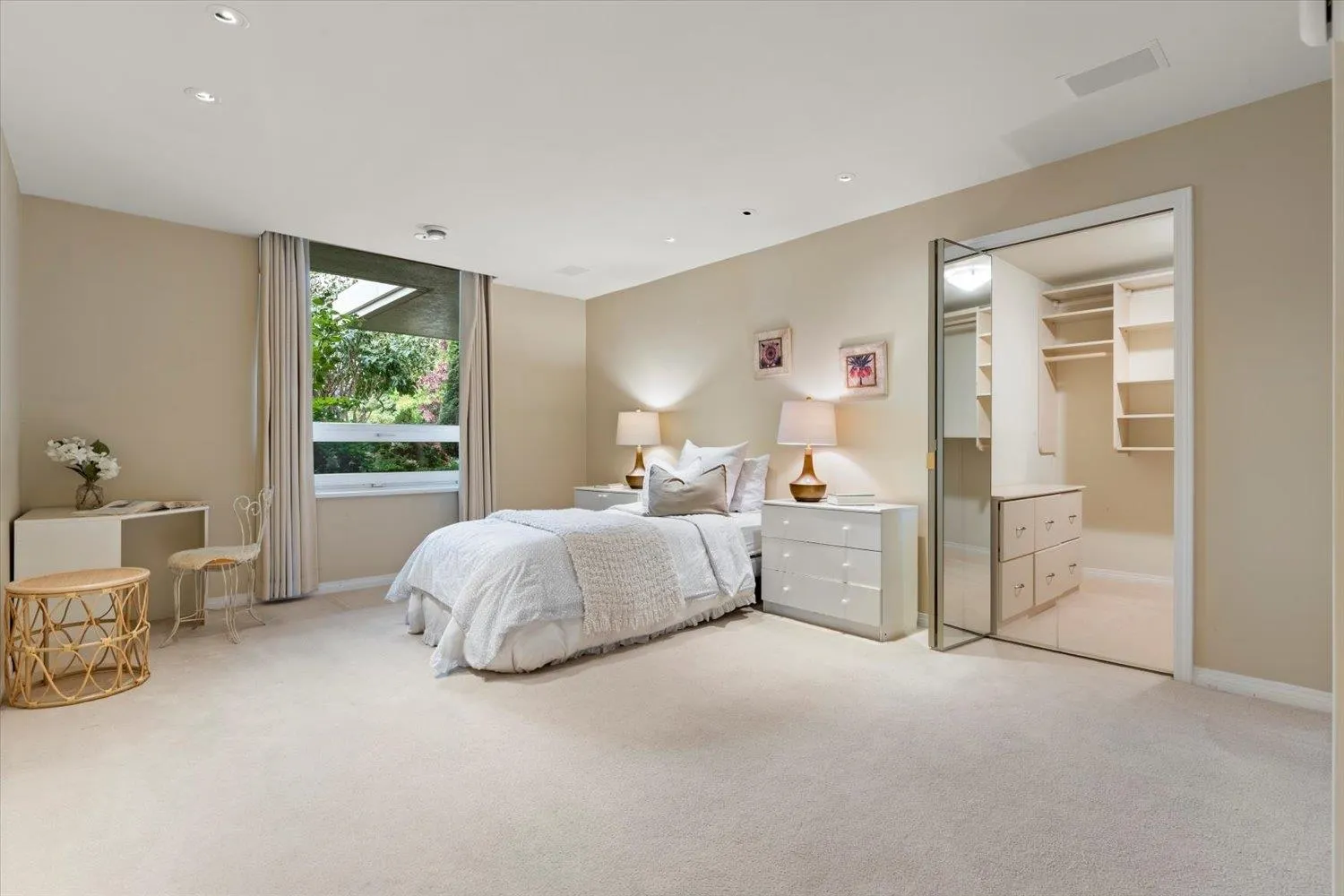 301 15050 Prospect Avenue