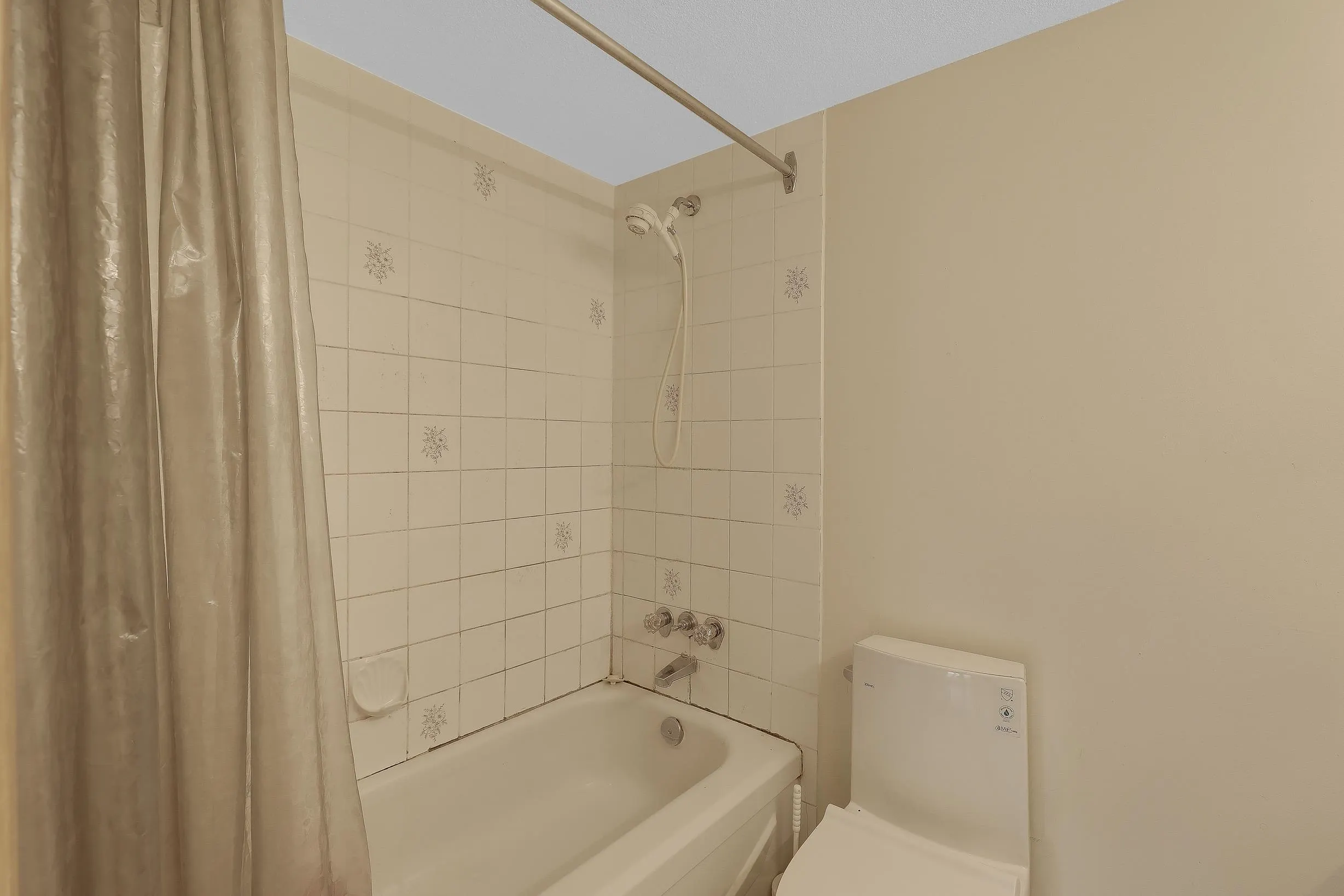 208 7175 134 Street
