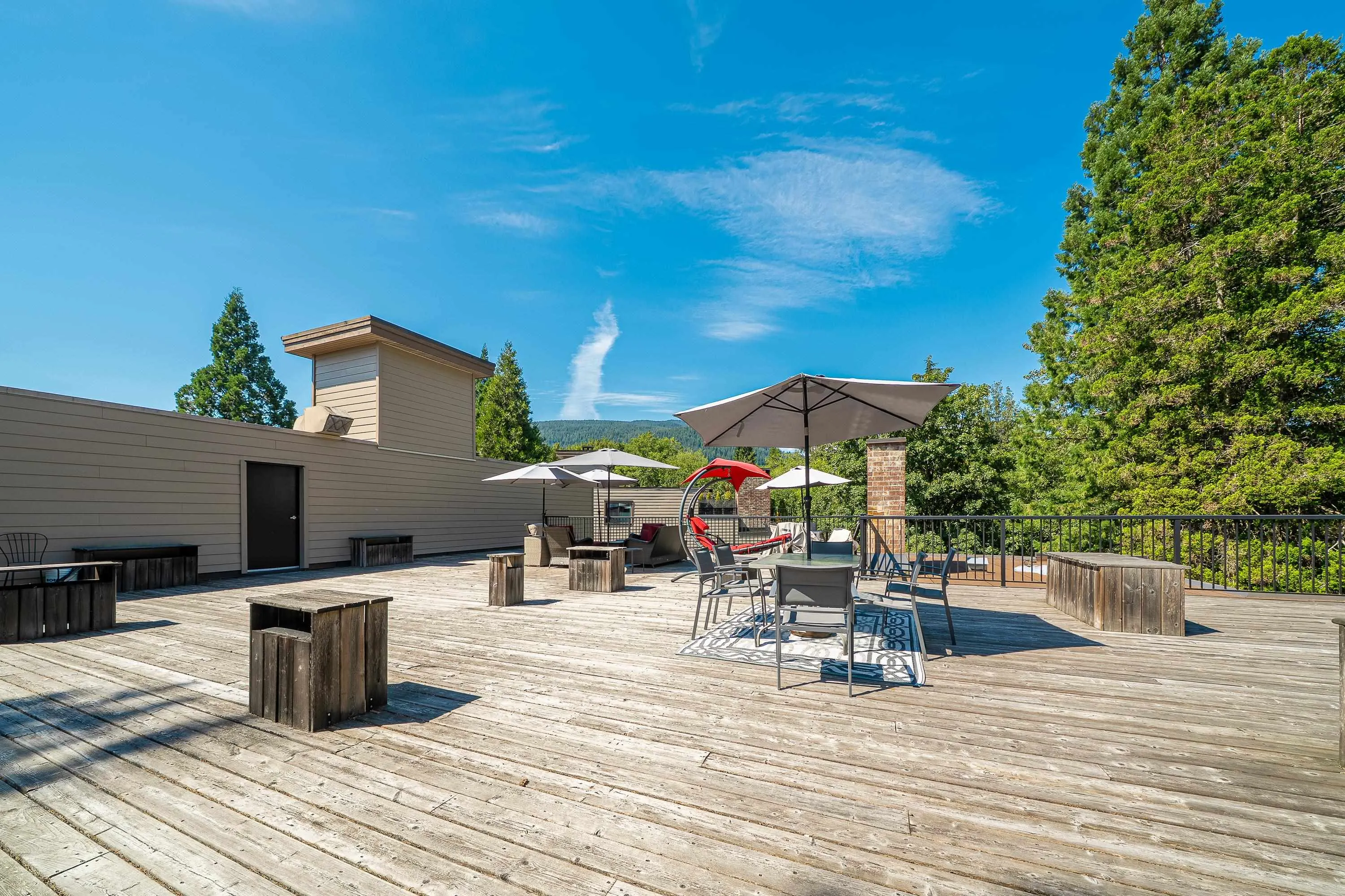 413 1385 Draycott Road