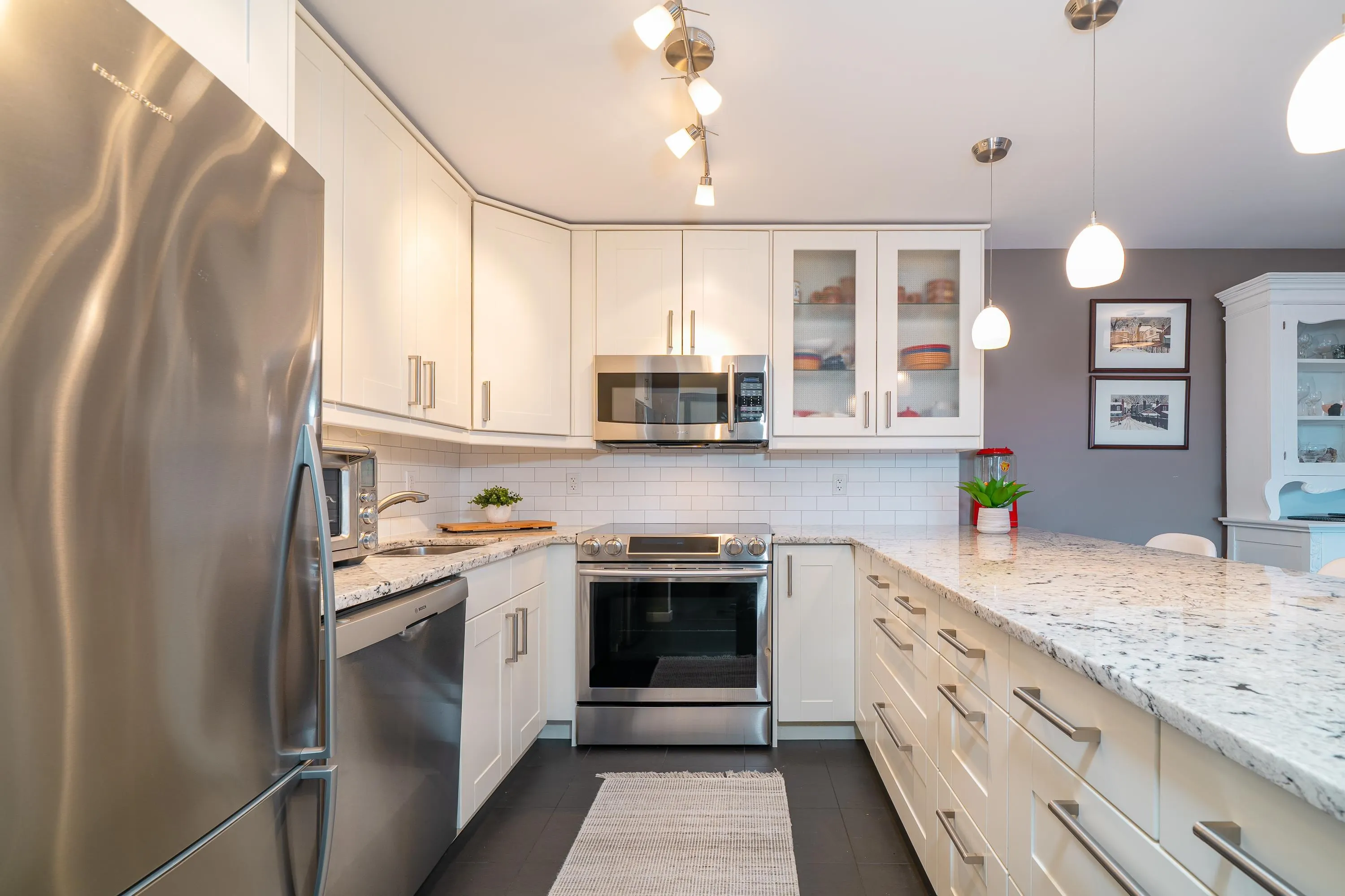 413 1385 Draycott Road