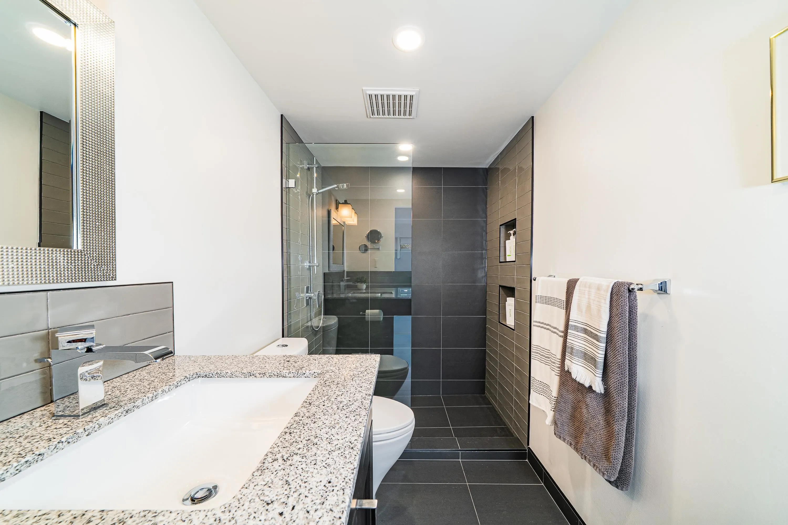 413 1385 Draycott Road