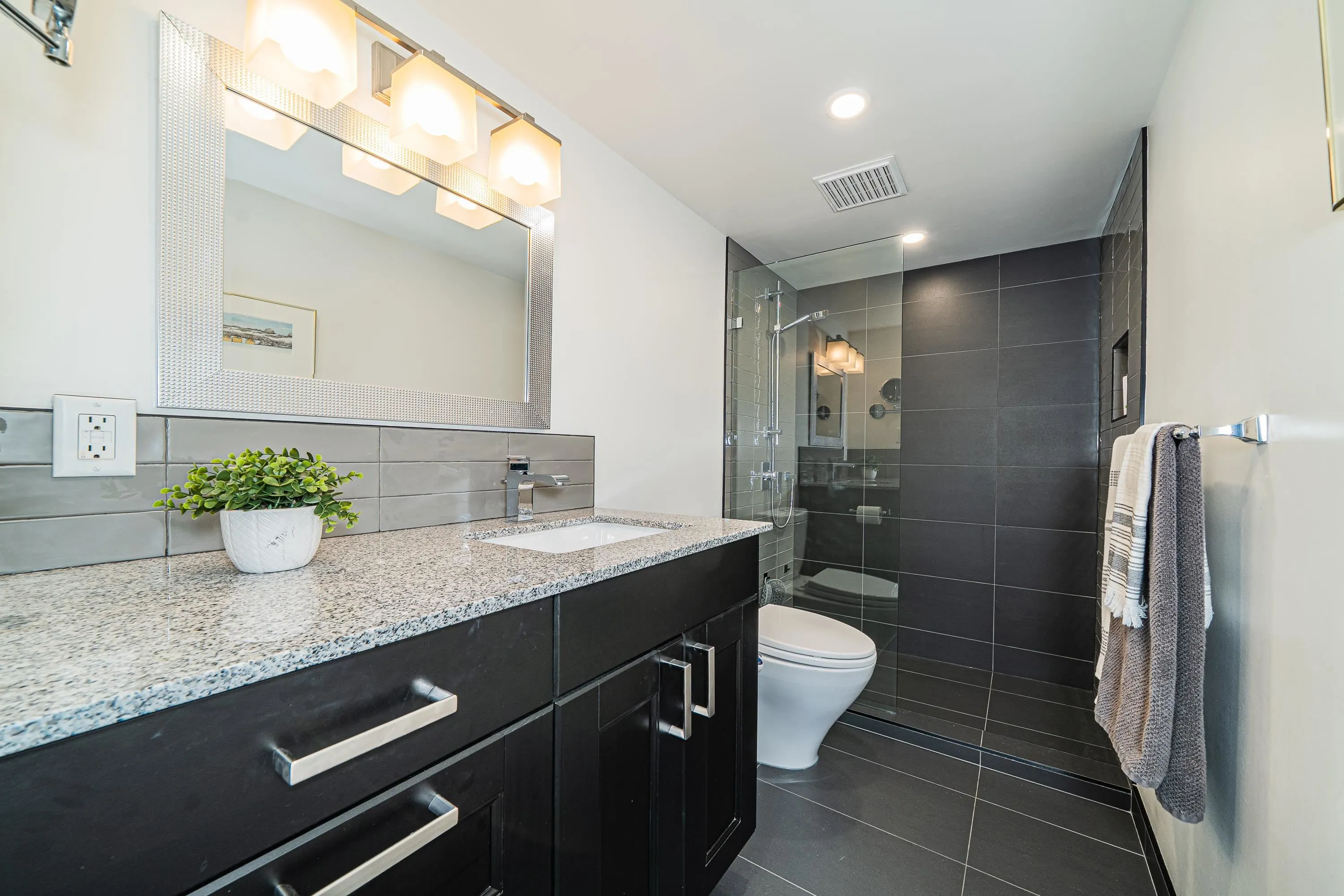413 1385 Draycott Road