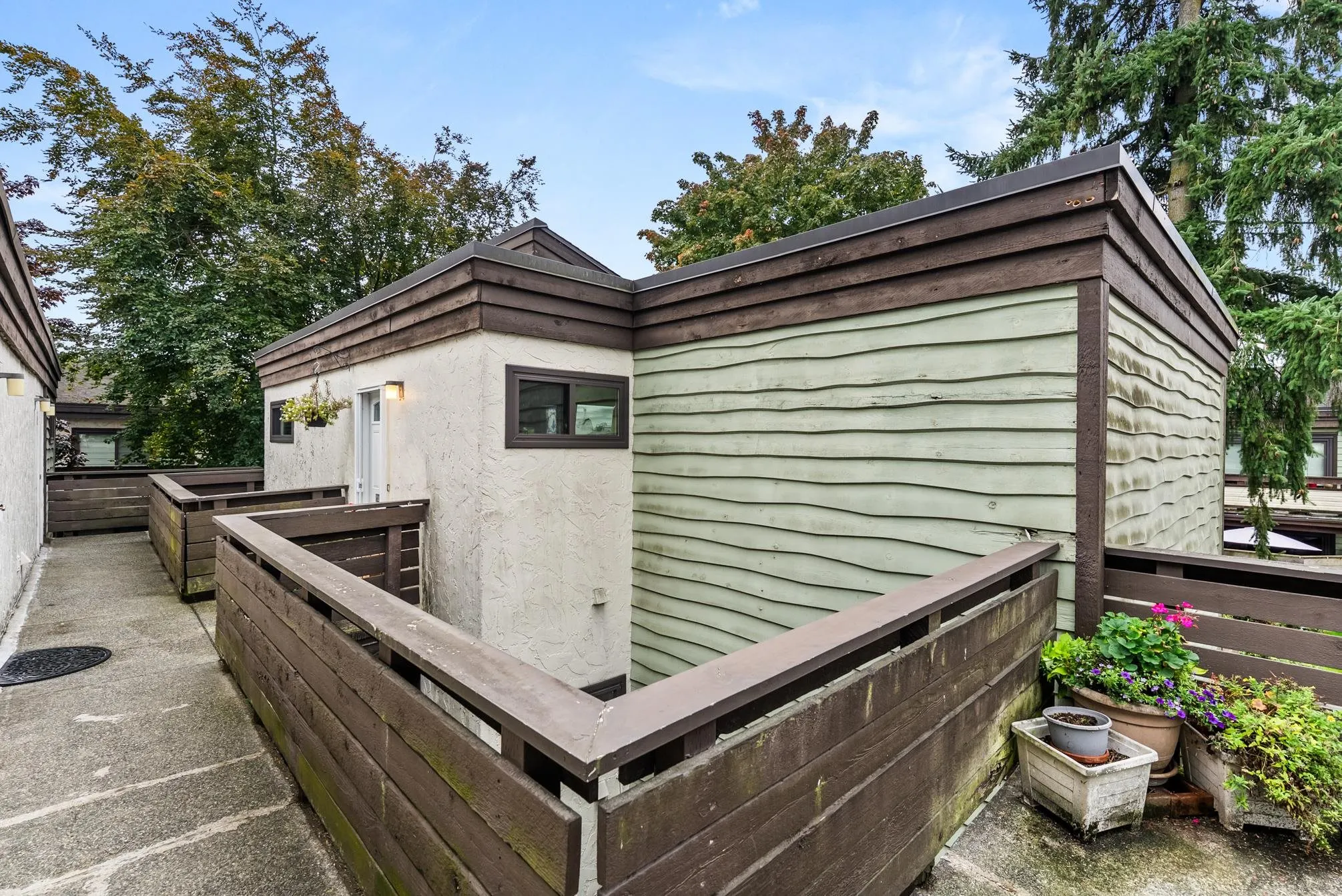 218 11791 King Road