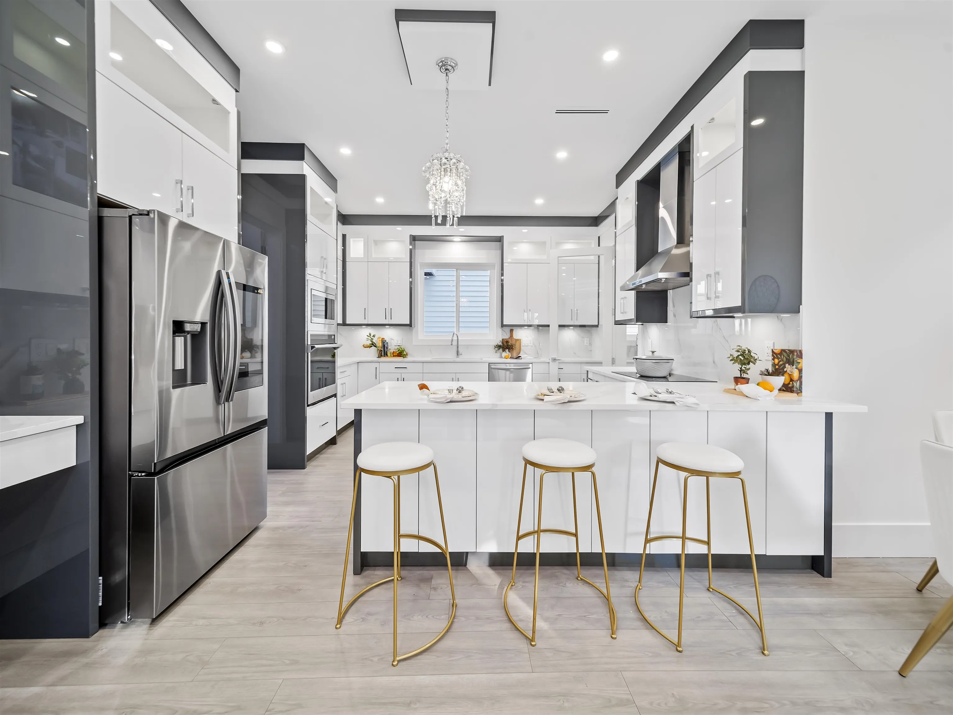 9885 Huckleberry Drive