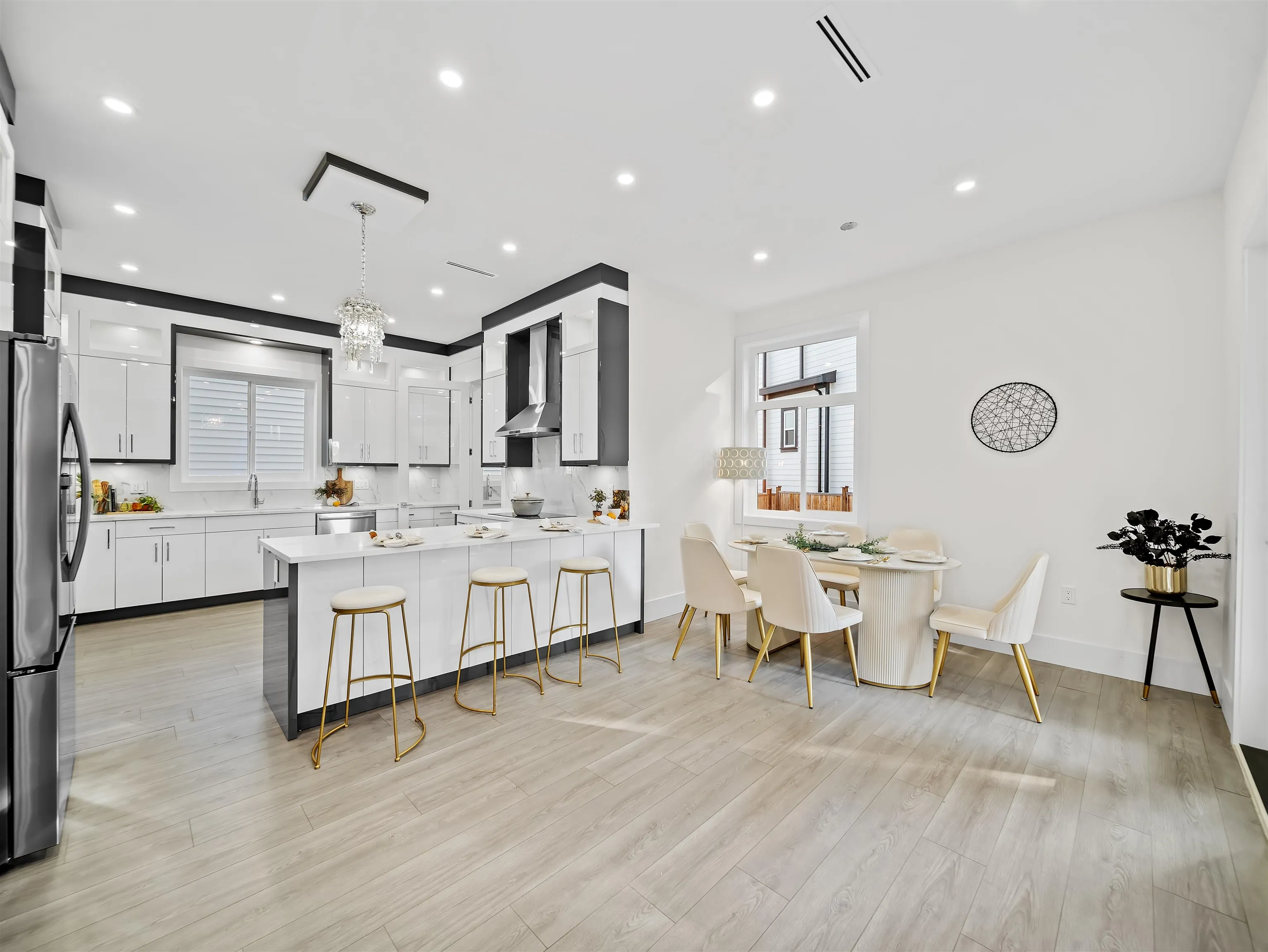 9885 Huckleberry Drive