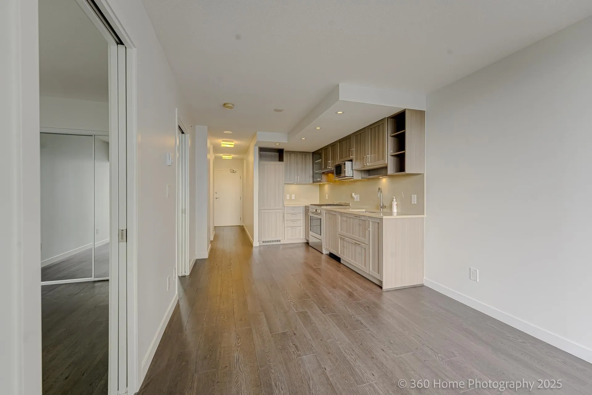 1803 5470 Ormidale Street