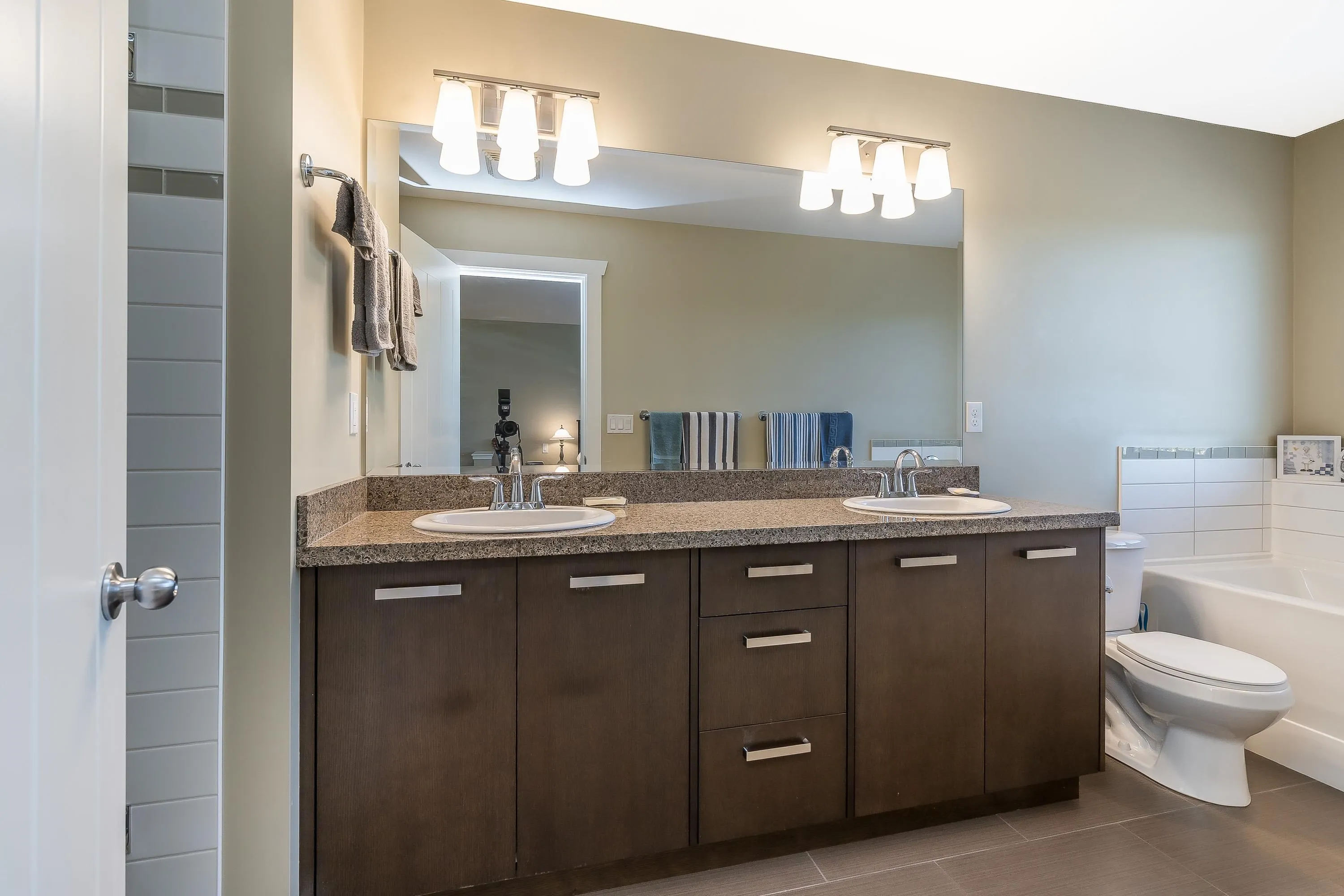 3125 Lukiv Terrace