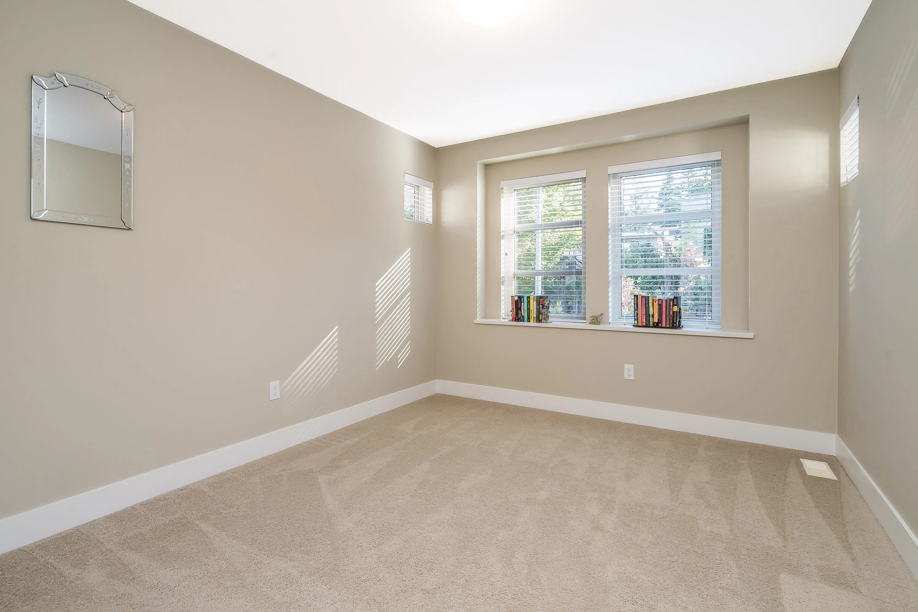 3125 Lukiv Terrace