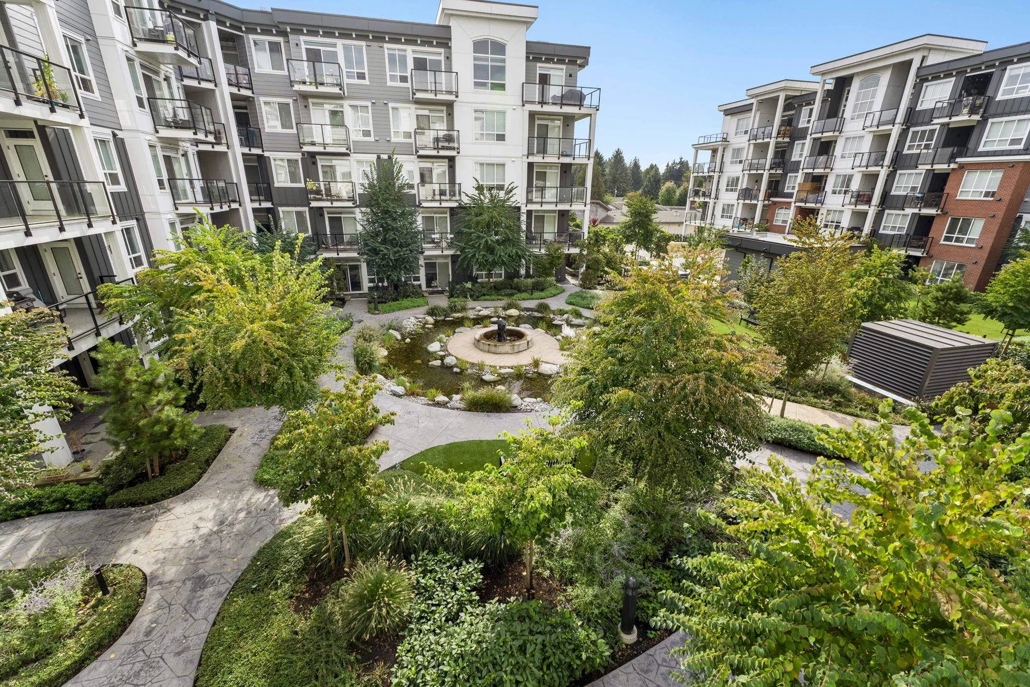 2408 2180 Kelly Avenue