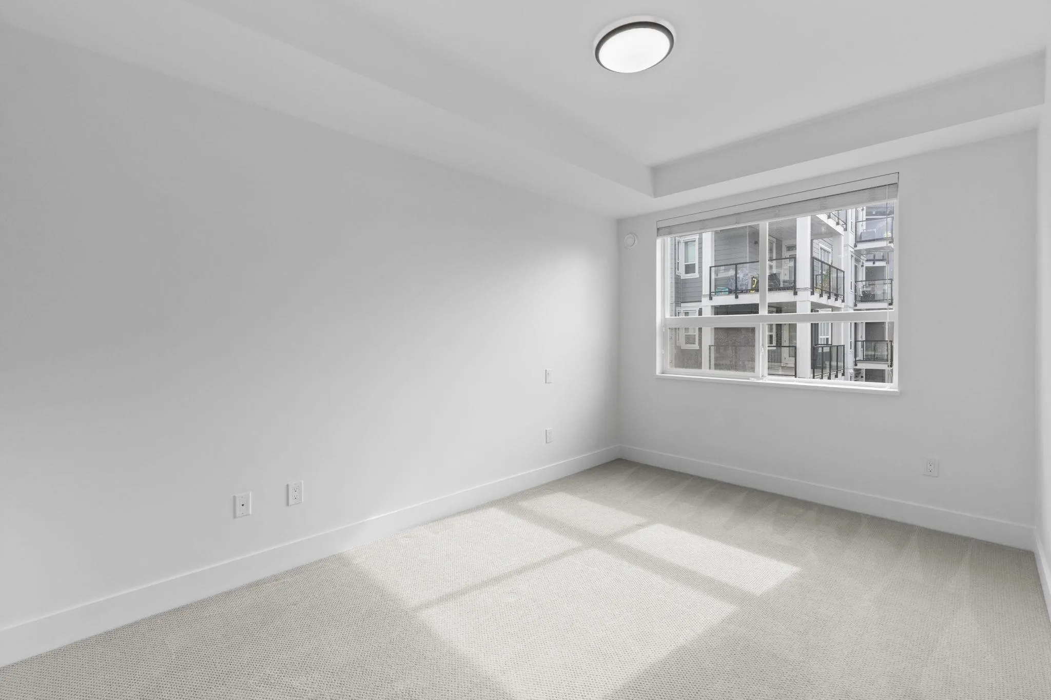 2408 2180 Kelly Avenue