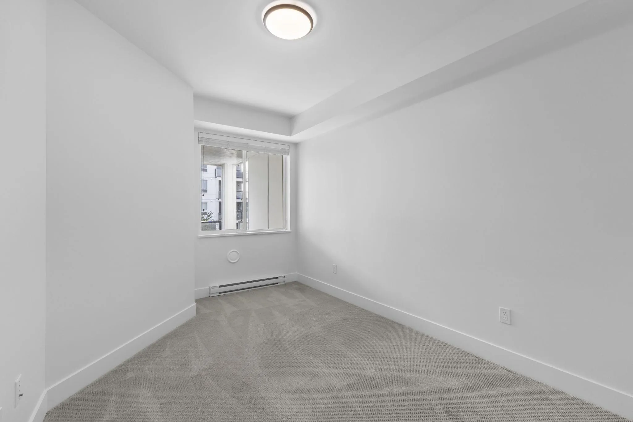 2408 2180 Kelly Avenue