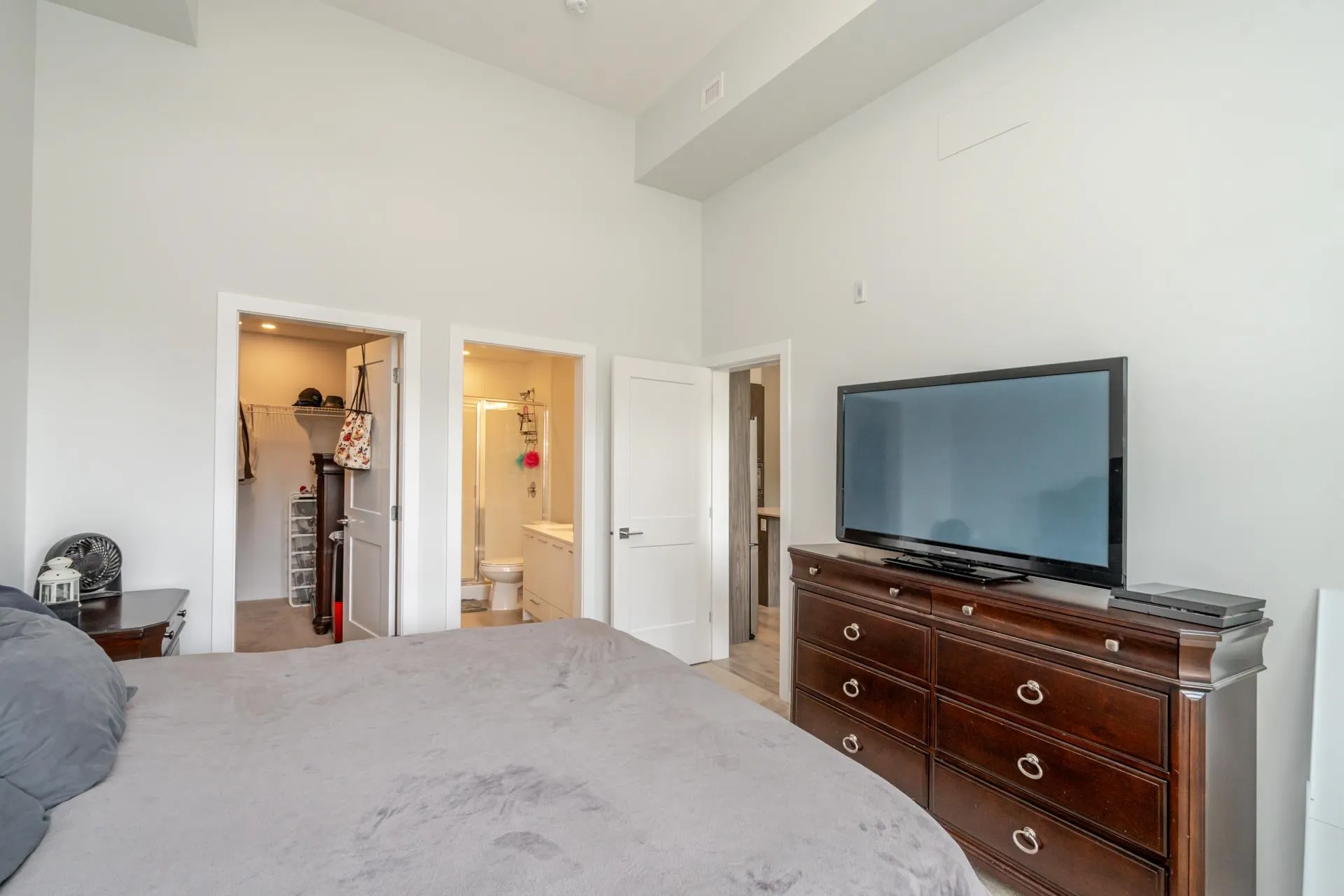 207 3317 148 Street