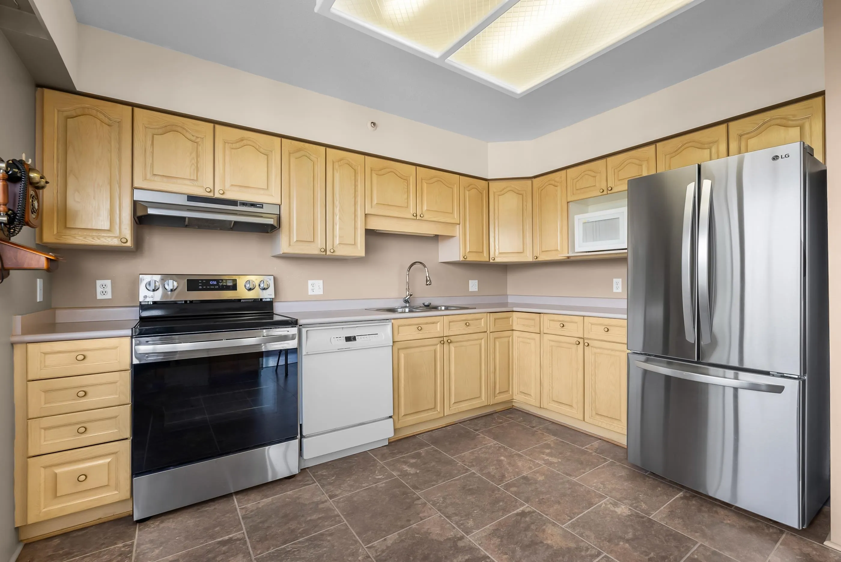 704 3190 Gladwin Road