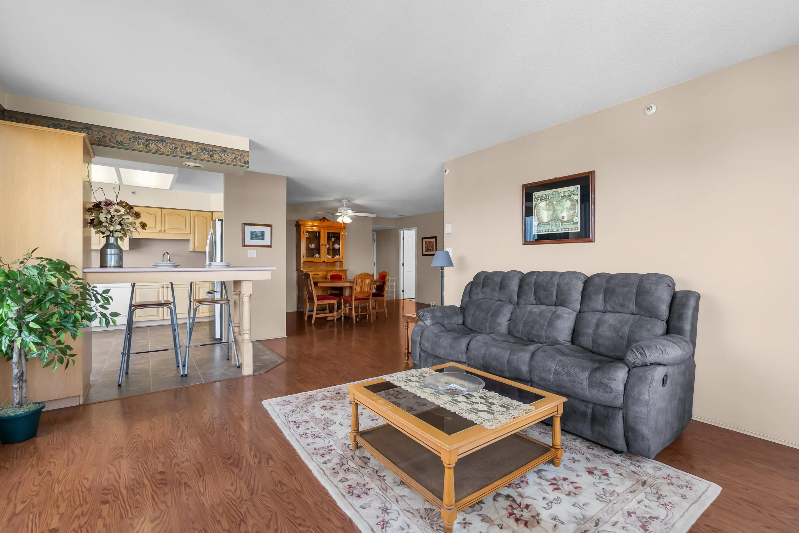 704 3190 Gladwin Road