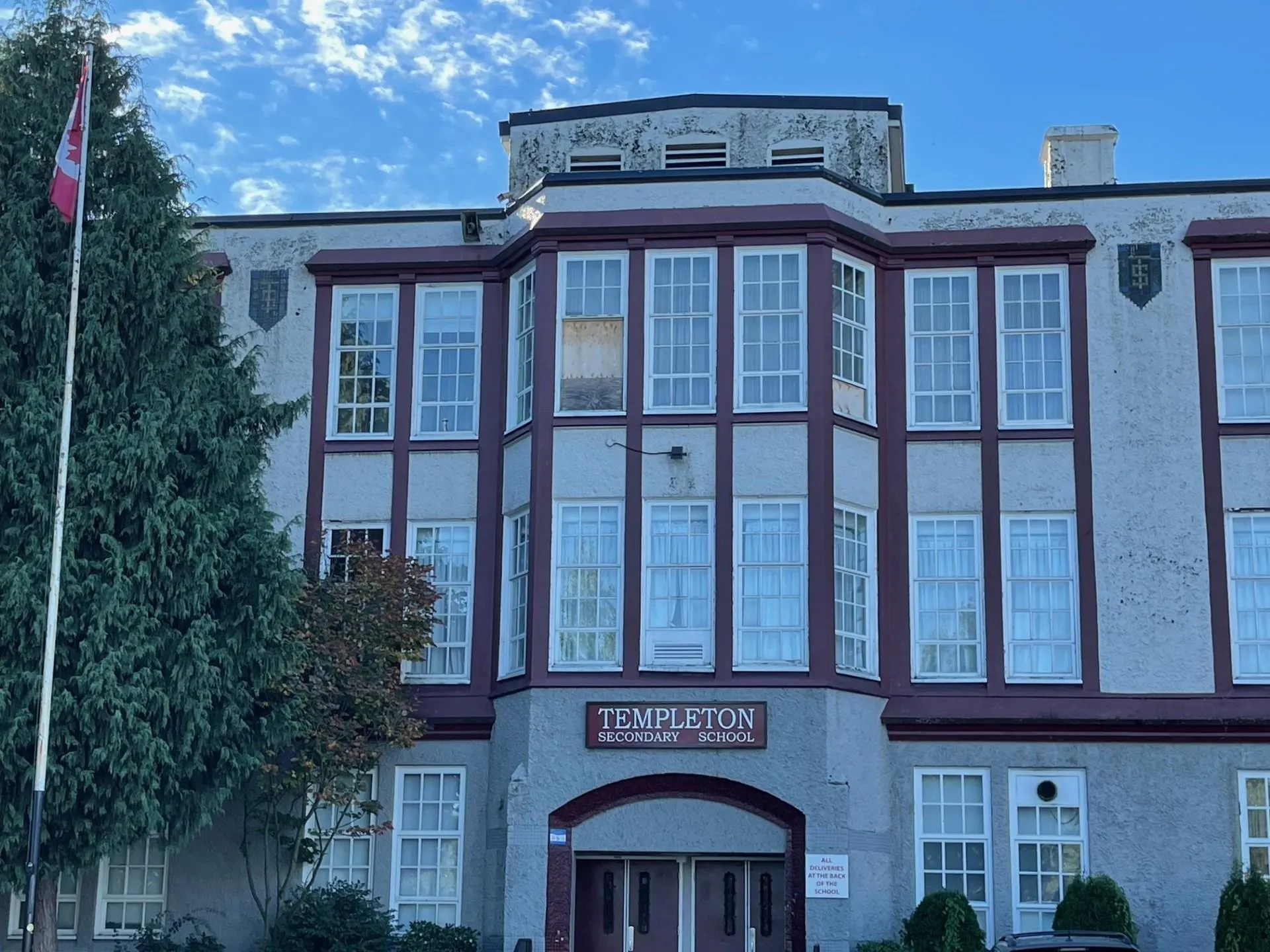 2887 E Georgia Street
