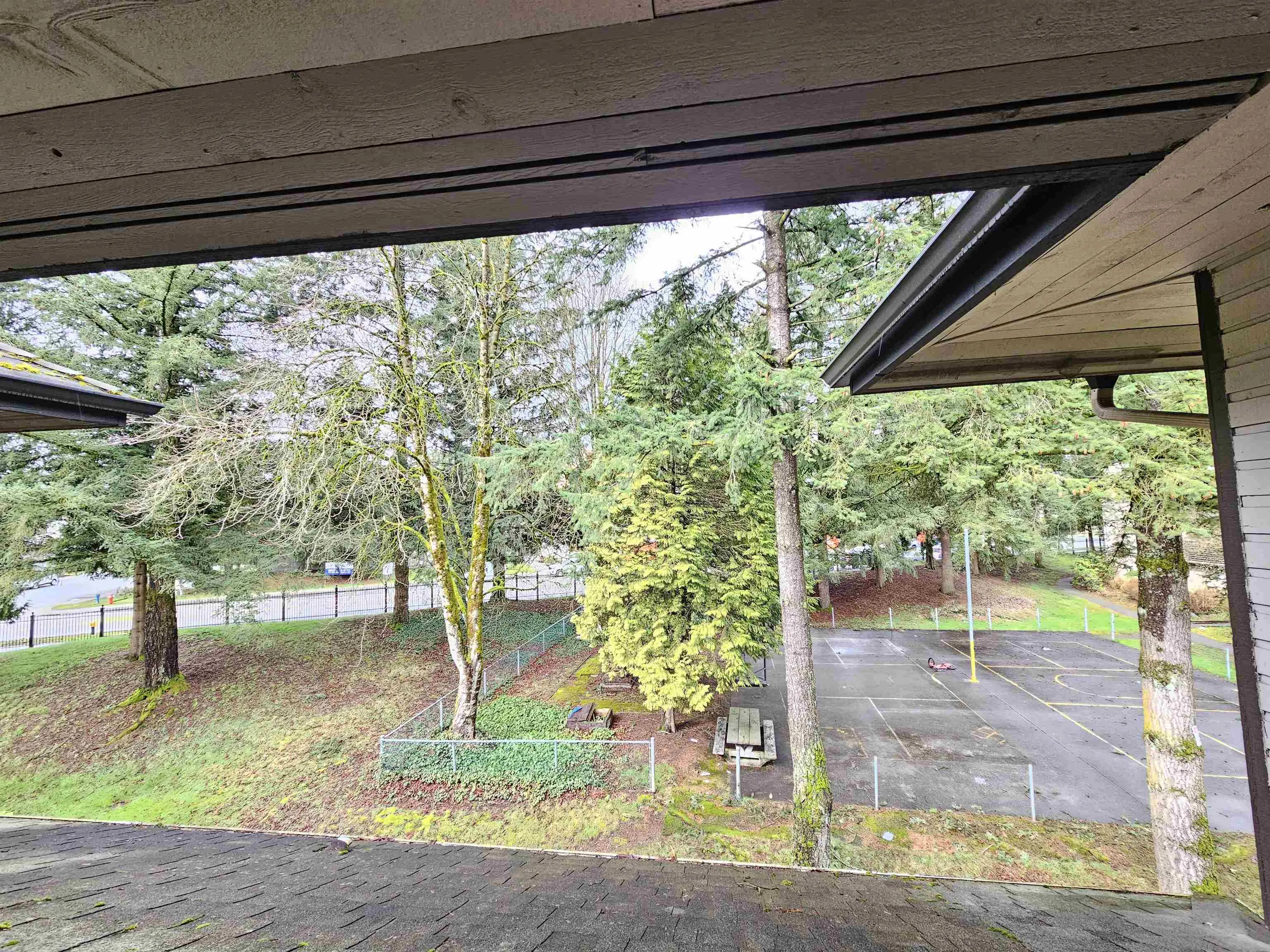 10539 Holly Park Lane