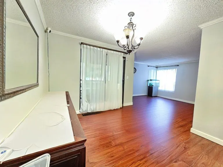 10539 Holly Park Lane