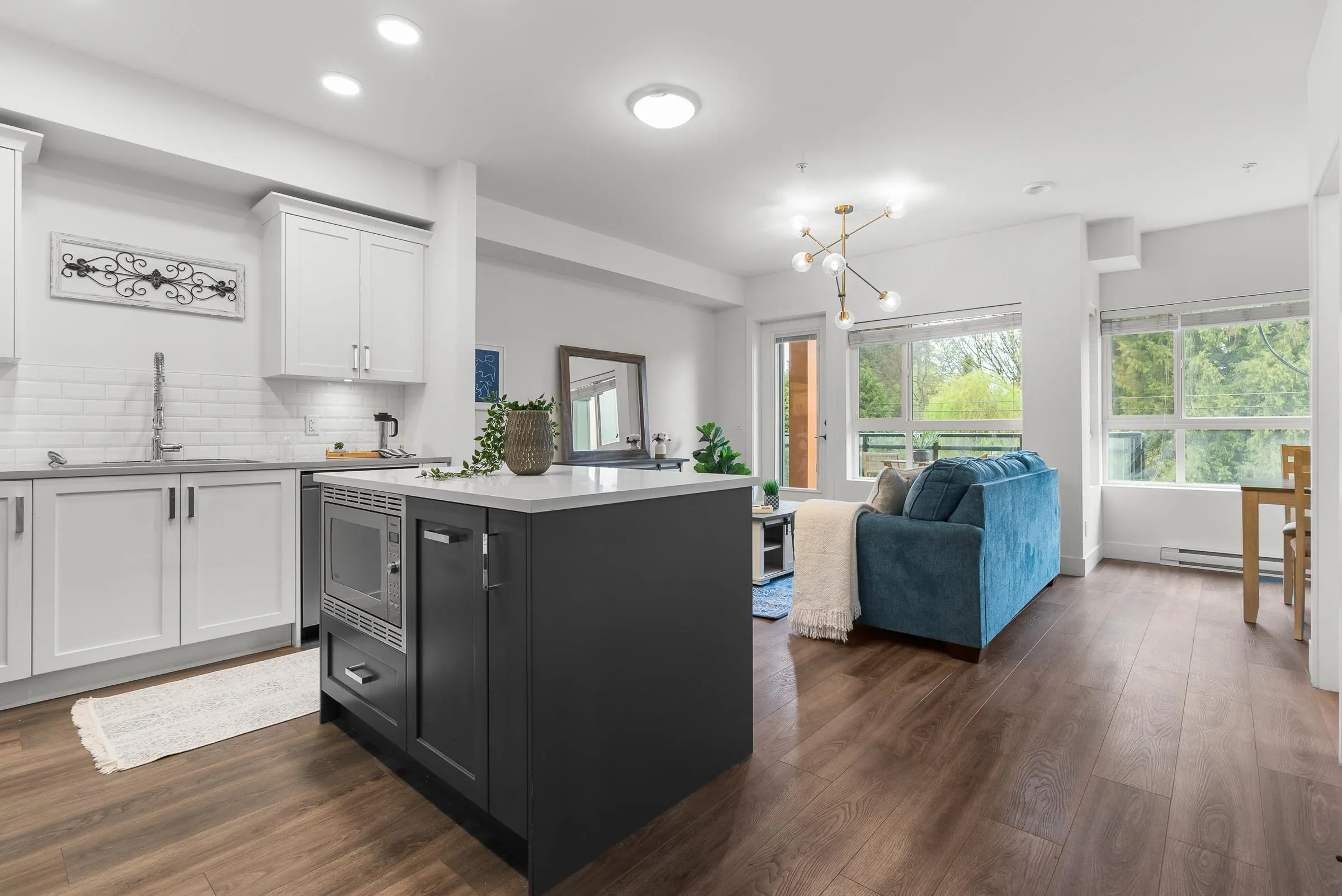 305 33568 George Ferguson Way