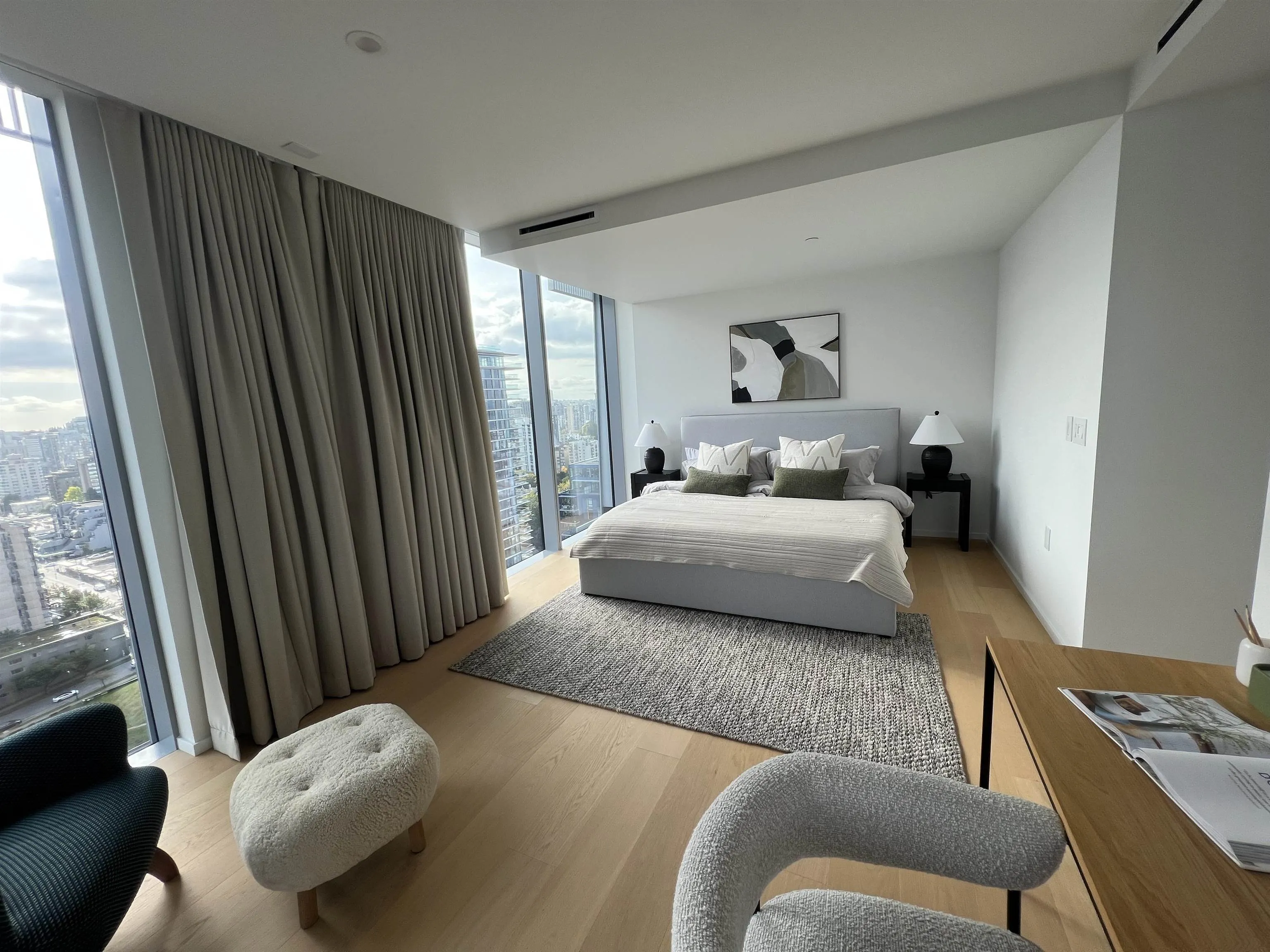 2903 1568 Alberni Street