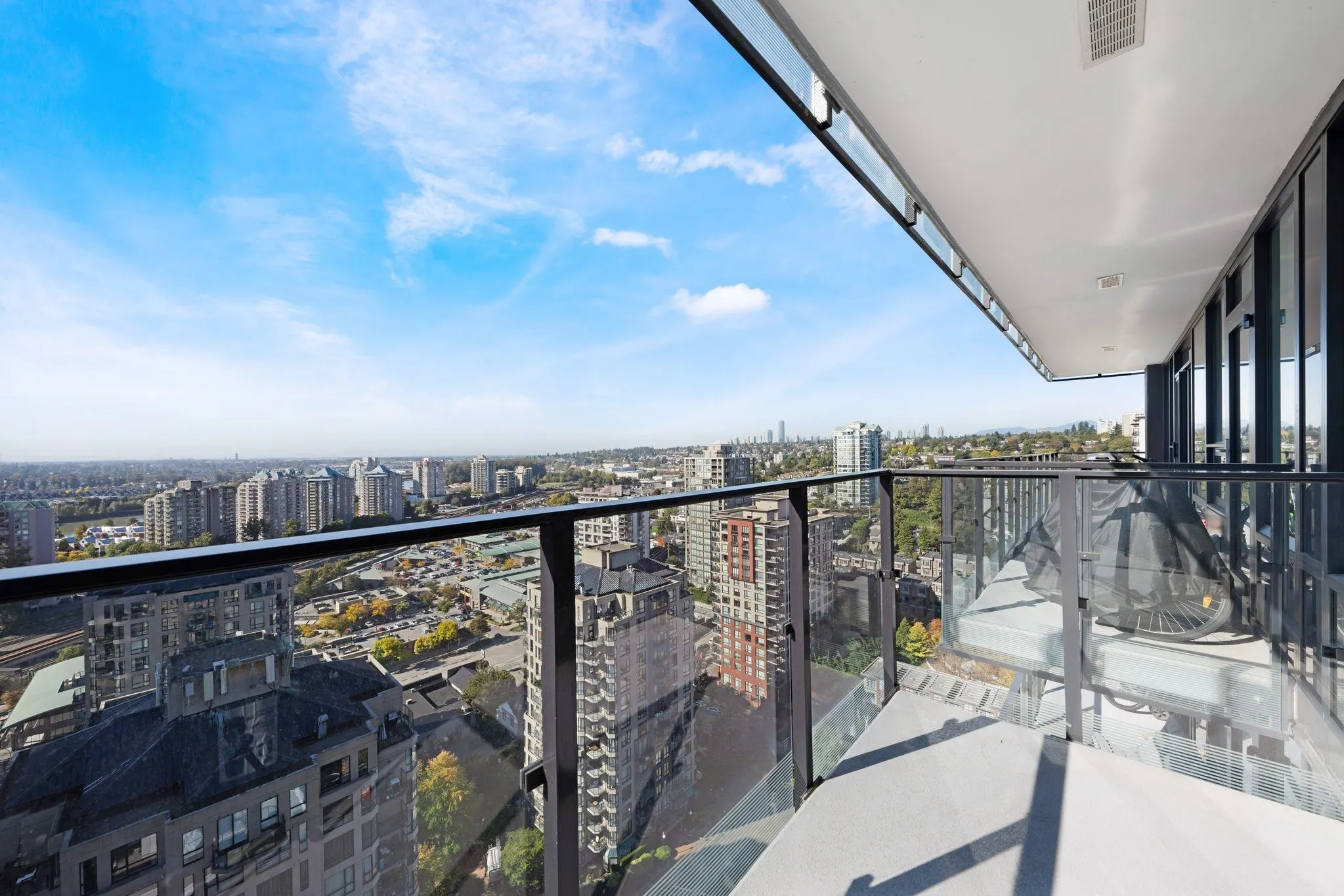 2401 823 Carnarvon Street