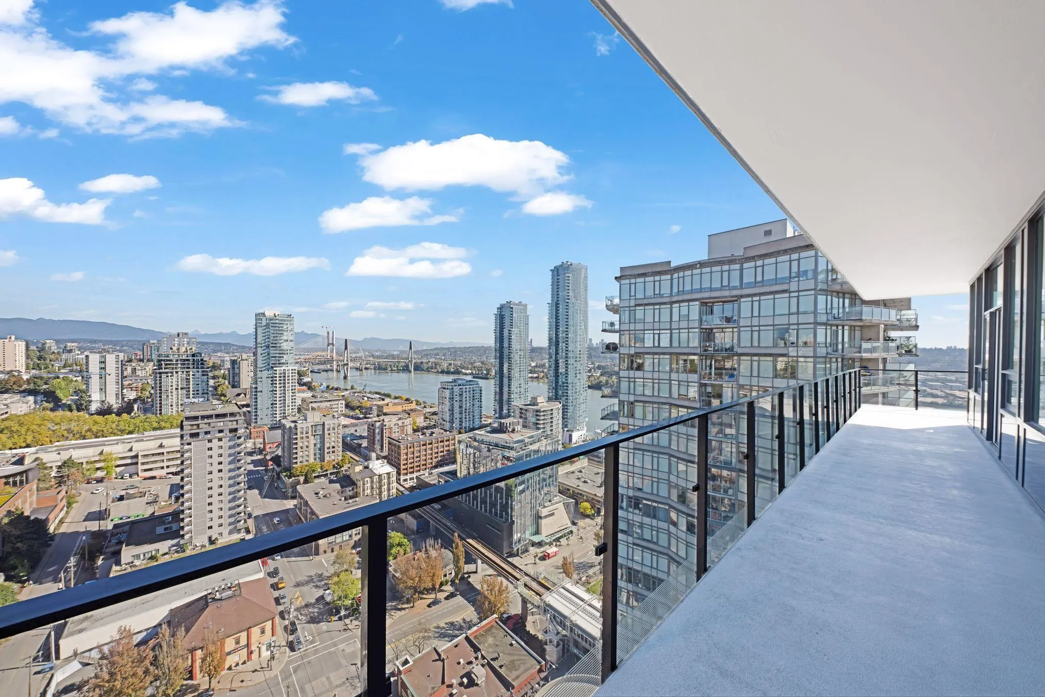 2401 823 Carnarvon Street