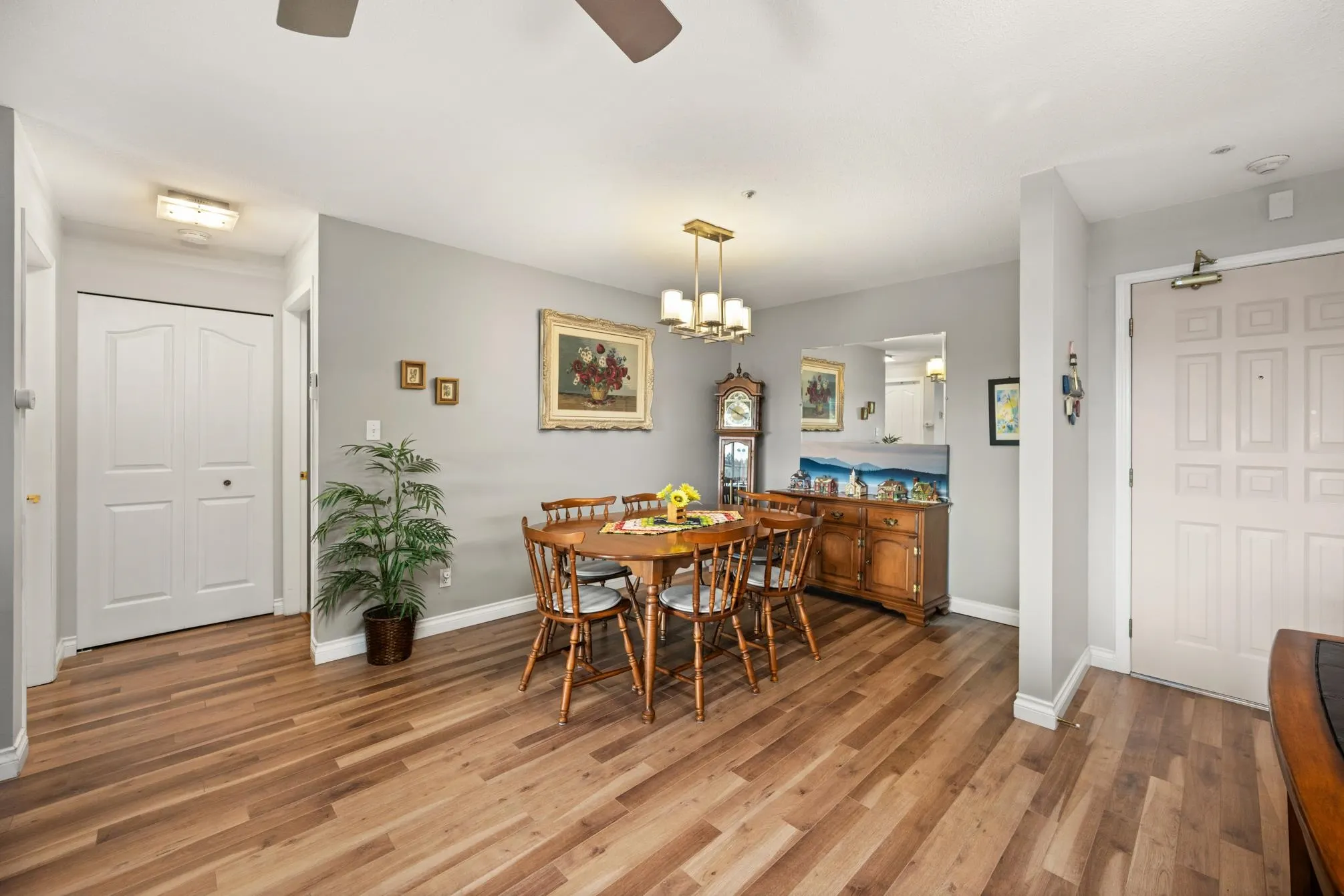 226 2451 Gladwin Road