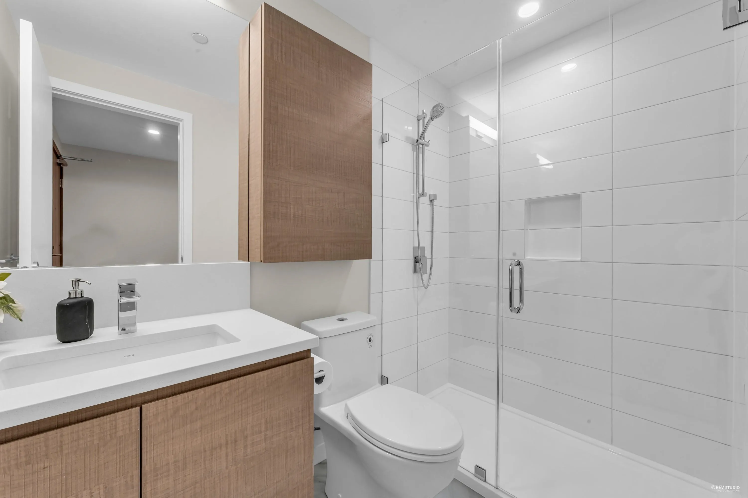 3506 4168 Lougheed Highway