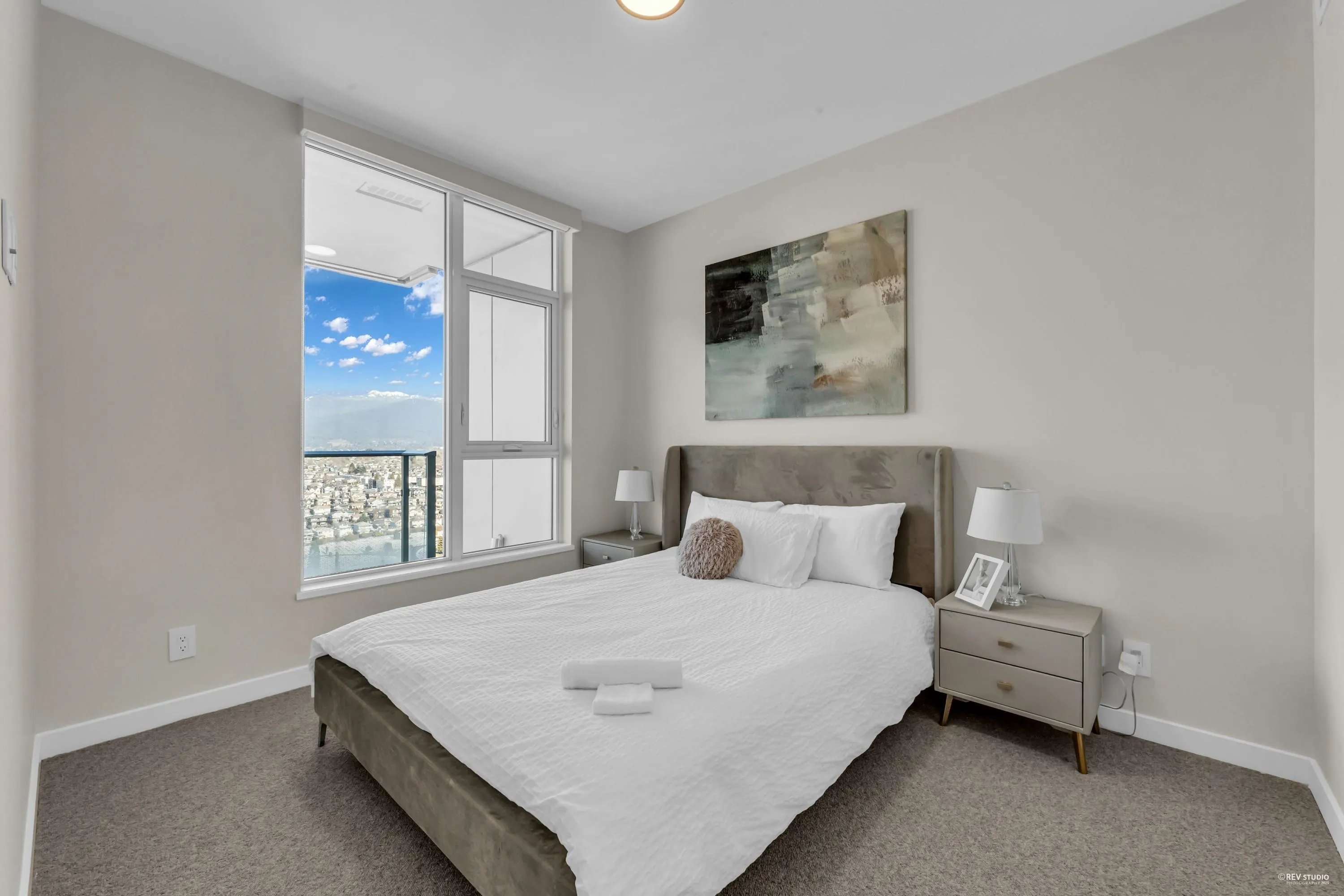 3506 4168 Lougheed Highway