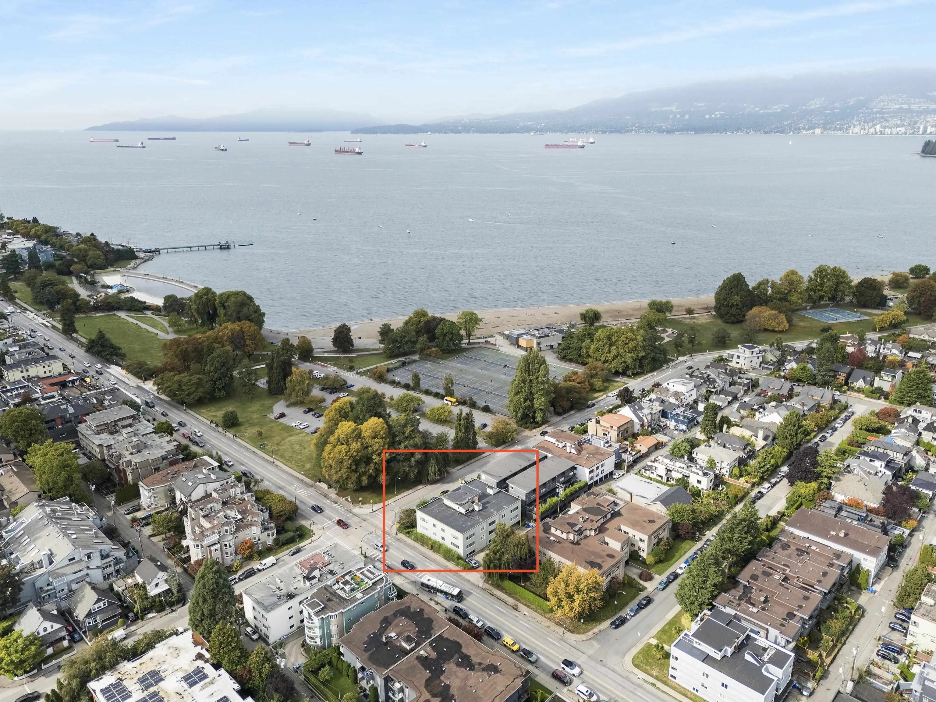 34 1480 Arbutus Street