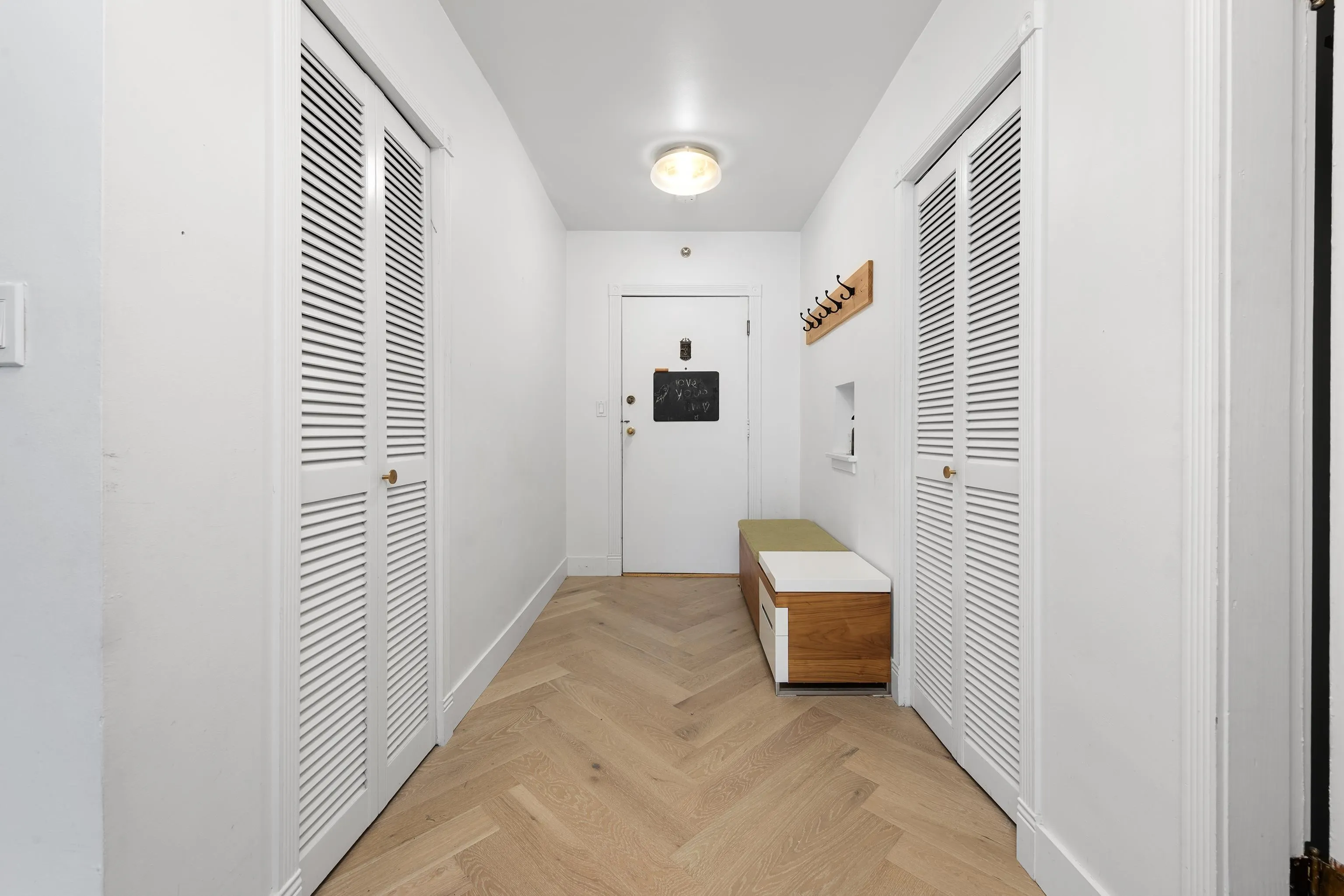 34 1480 Arbutus Street