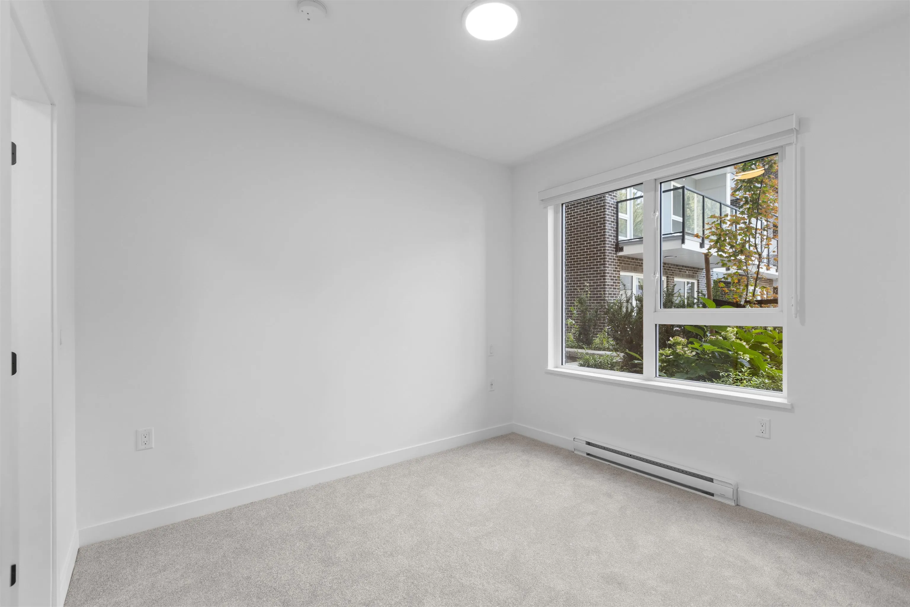 112 2002 St. George Street