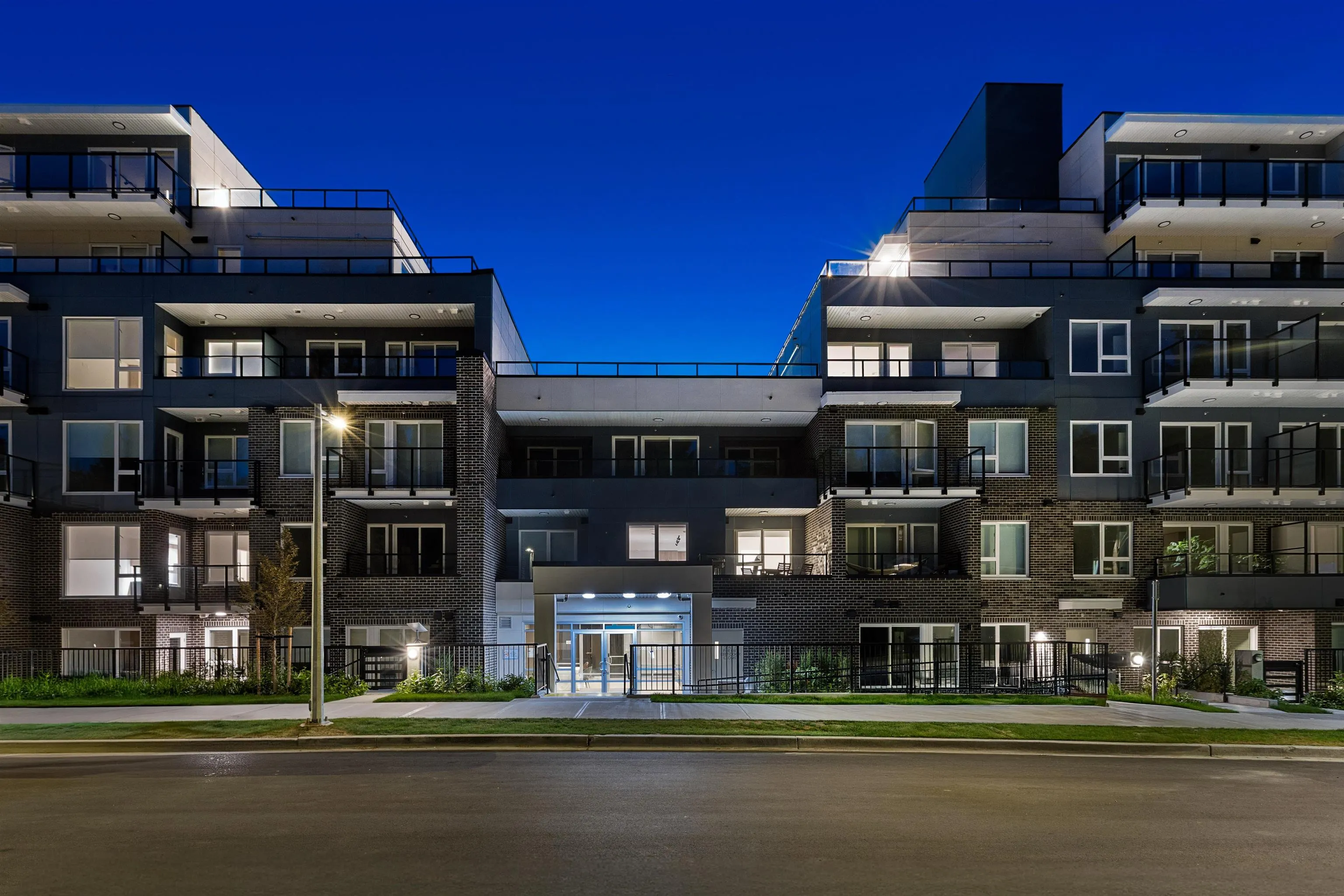 112 2002 St. George Street