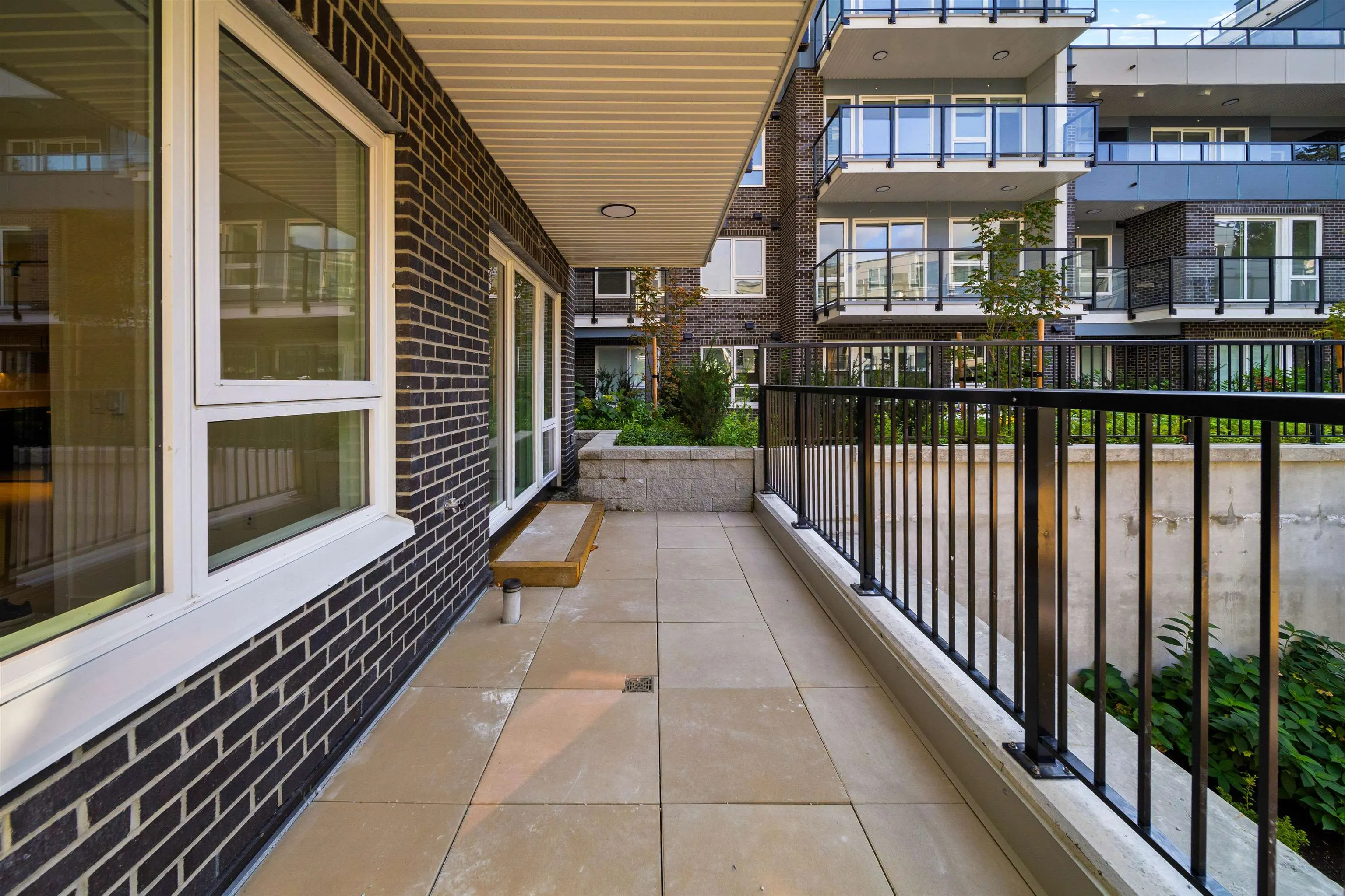 112 2002 St. George Street