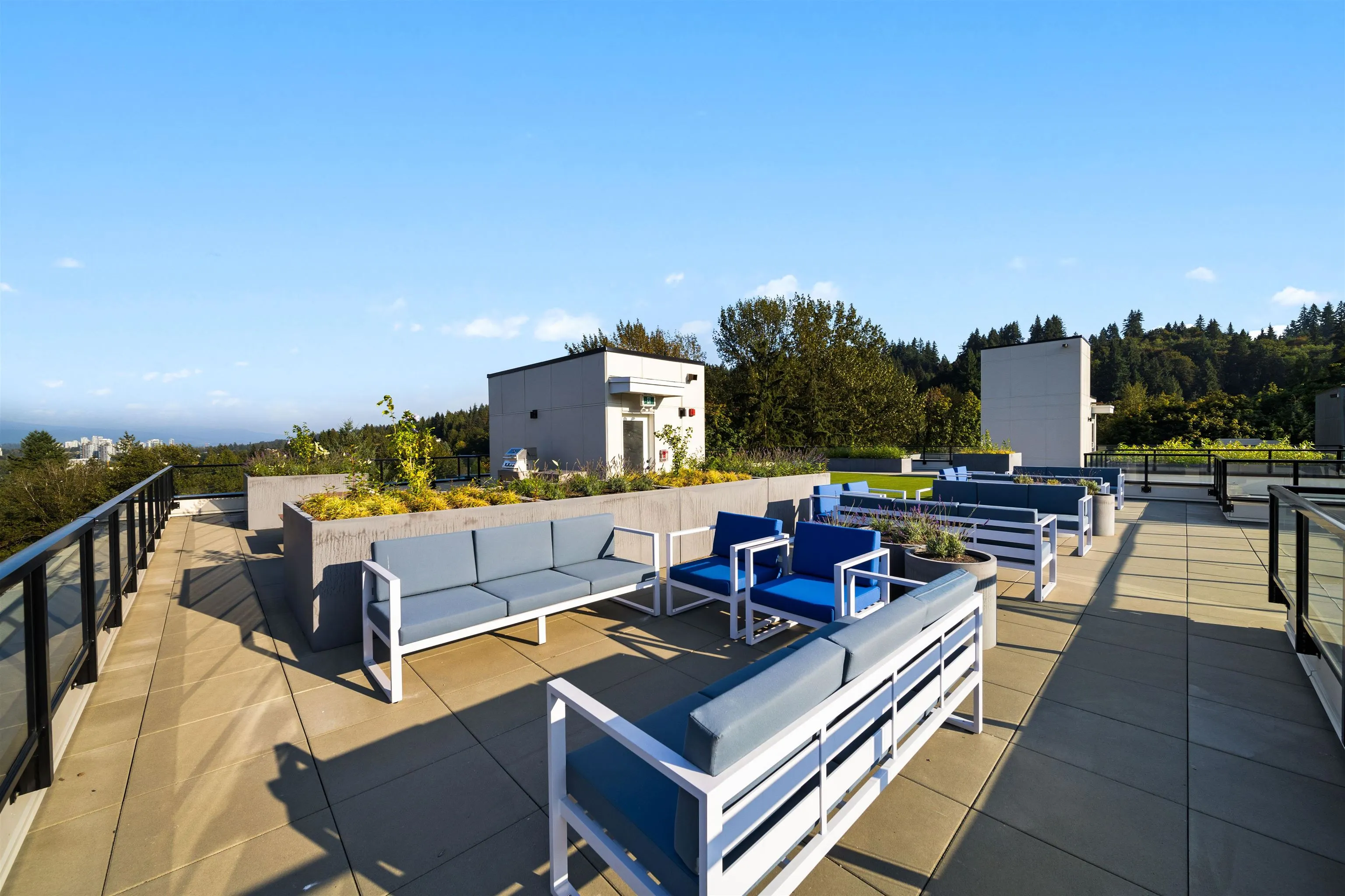 112 2002 St. George Street