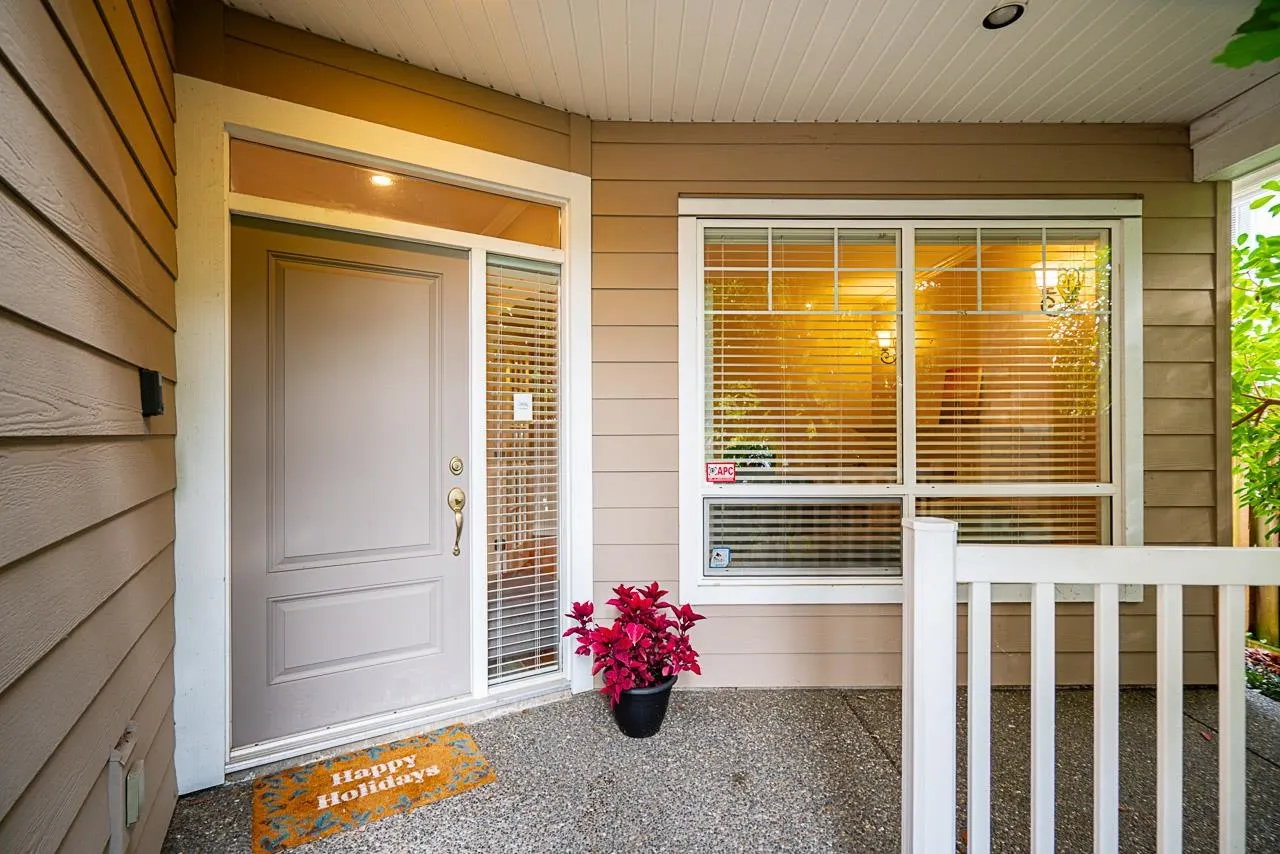 6028 Dunsmuir Crescent